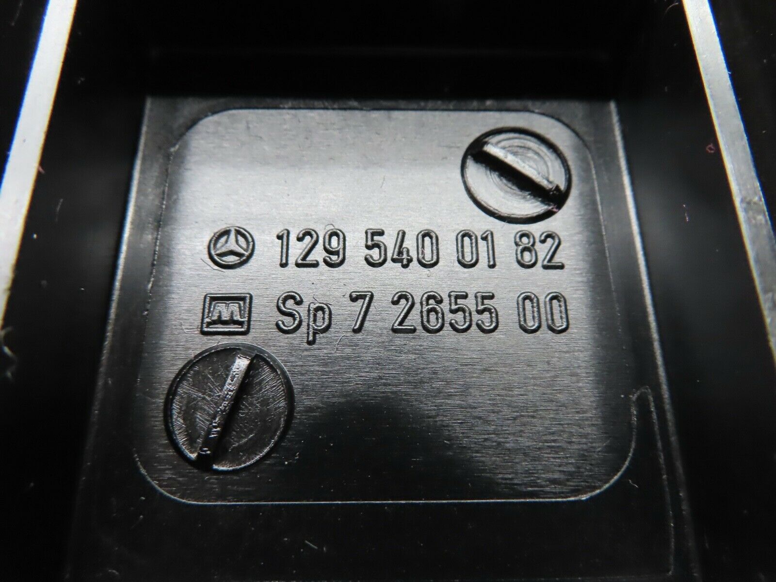 20169 Mercedes-Benz R129 300SL Coupe Fuse Box Cover Lid 1295400182