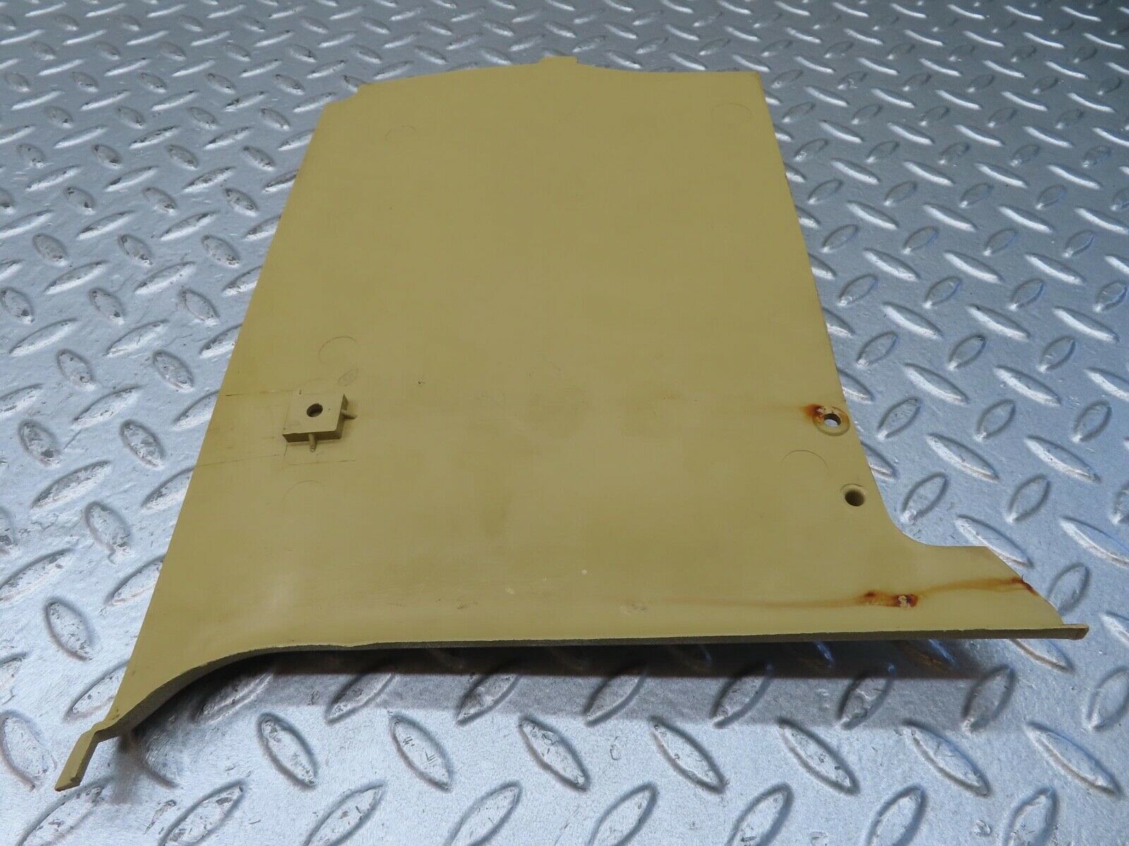 13476 Mercedes-Benz W123 200 Front Left Kick Panel Cream 1236880906