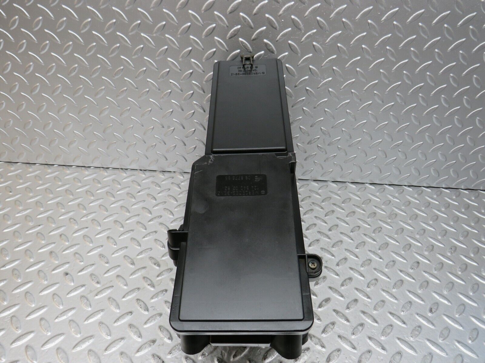 27792 Mercedes-Benz S124 300TE Wagon Fuse Box 1245401850