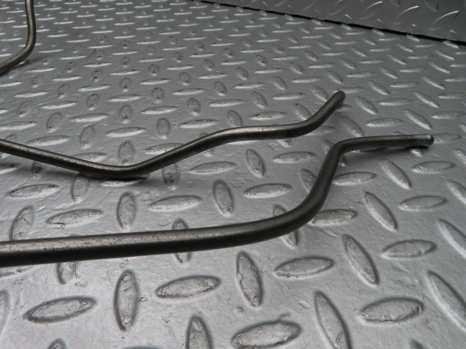 20950 Mercedes-Benz W114 250CE Coupe Fuel Line Hose