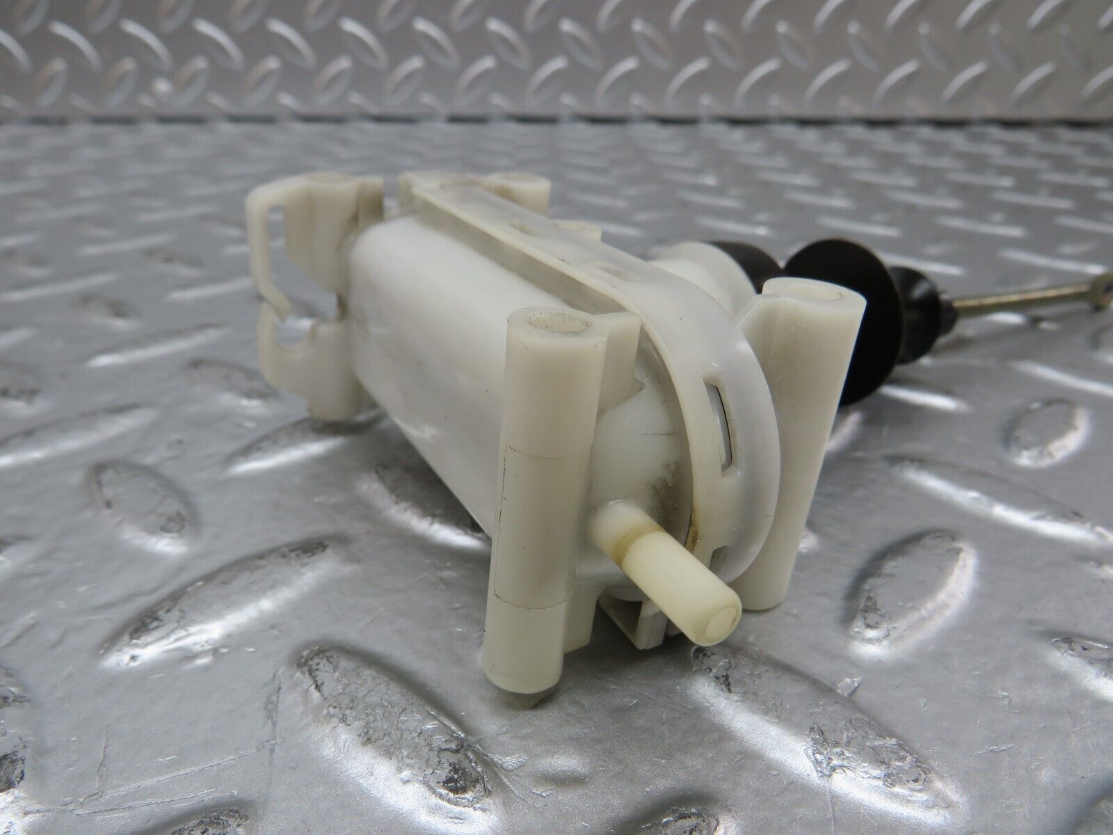 25315 Mercedes-Benz W201 190D Rear Left Door Lock Actuator