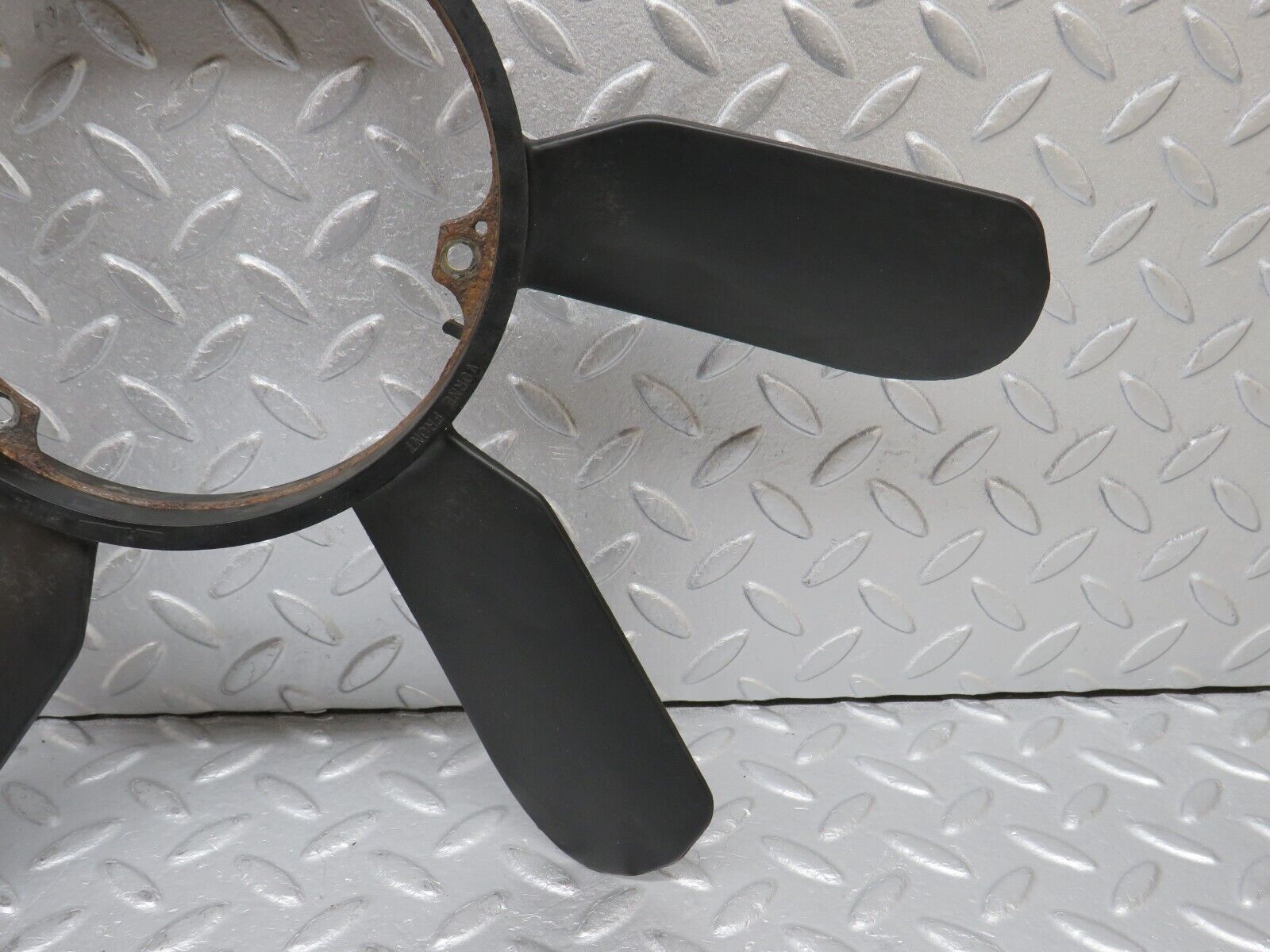 38504 Mercedes-Benz R129 280SL Coupe Engine Cooling Fan 1032000623