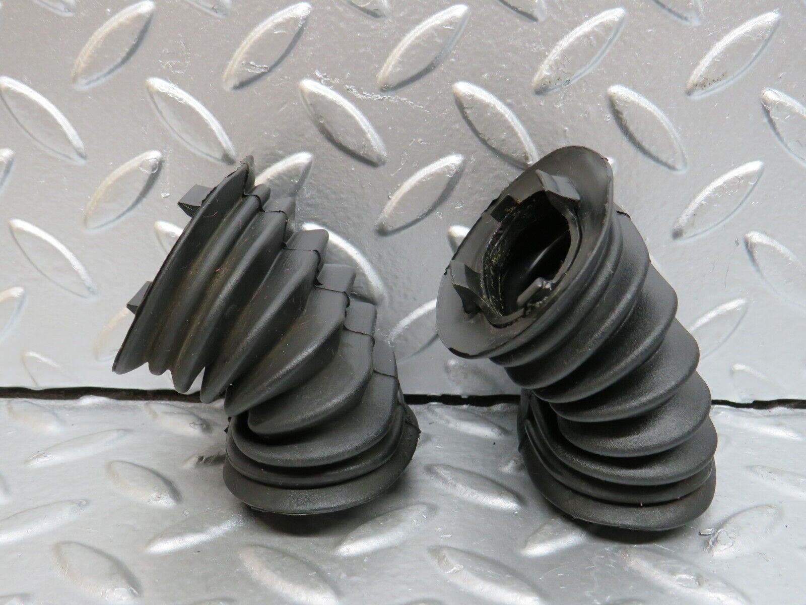 29465 Mercedes-Benz W124 230E Rear Door Wire Protector Rubber 1268210597