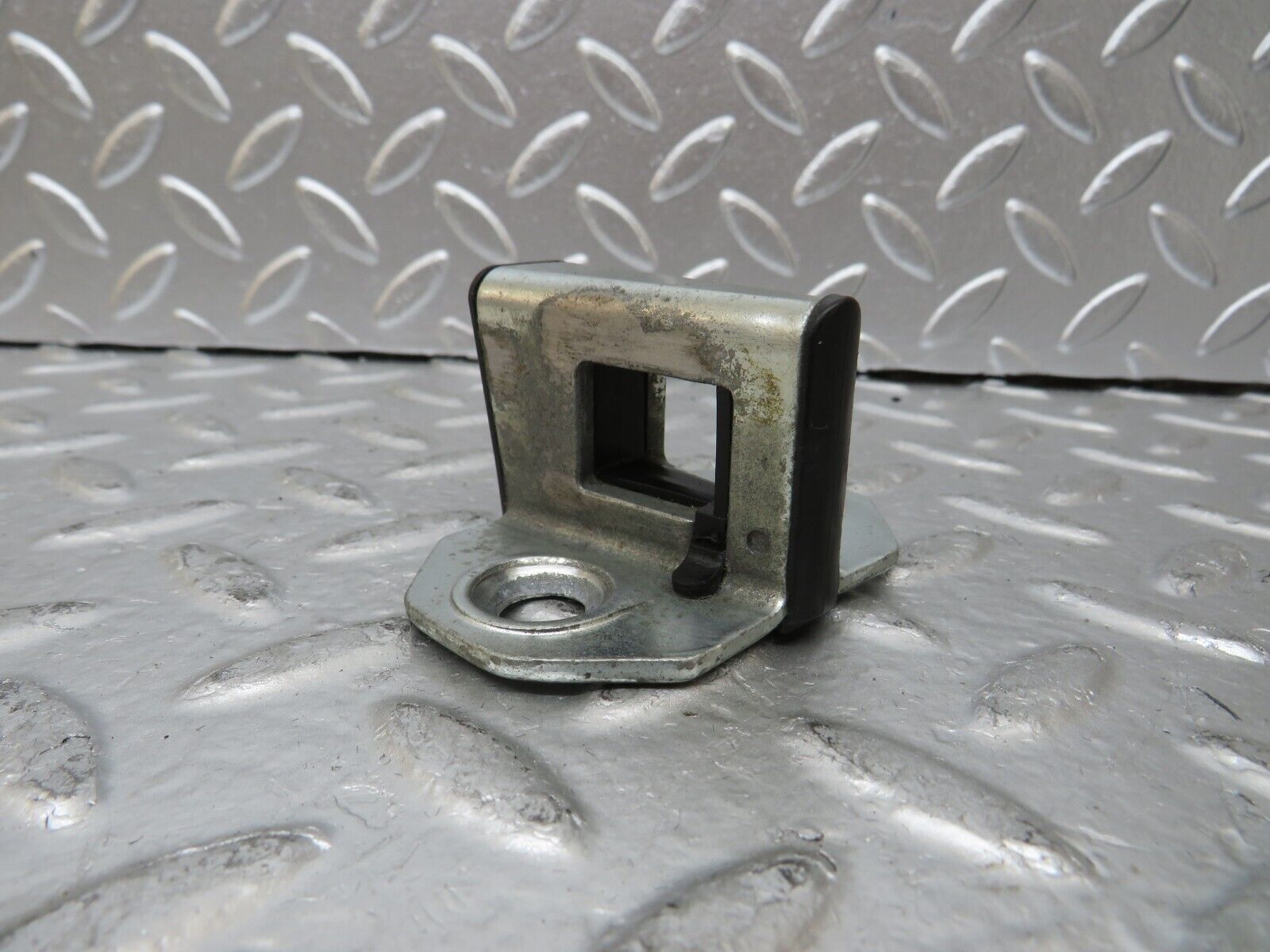 25049 Mercedes-Benz W140 S320 Door Lock Latch Right Side