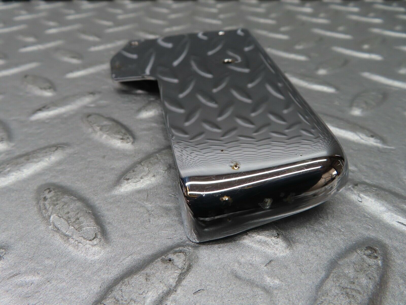 20113 Mercedes-Benz R129 300SL Coupe Right Door Chrome Cover