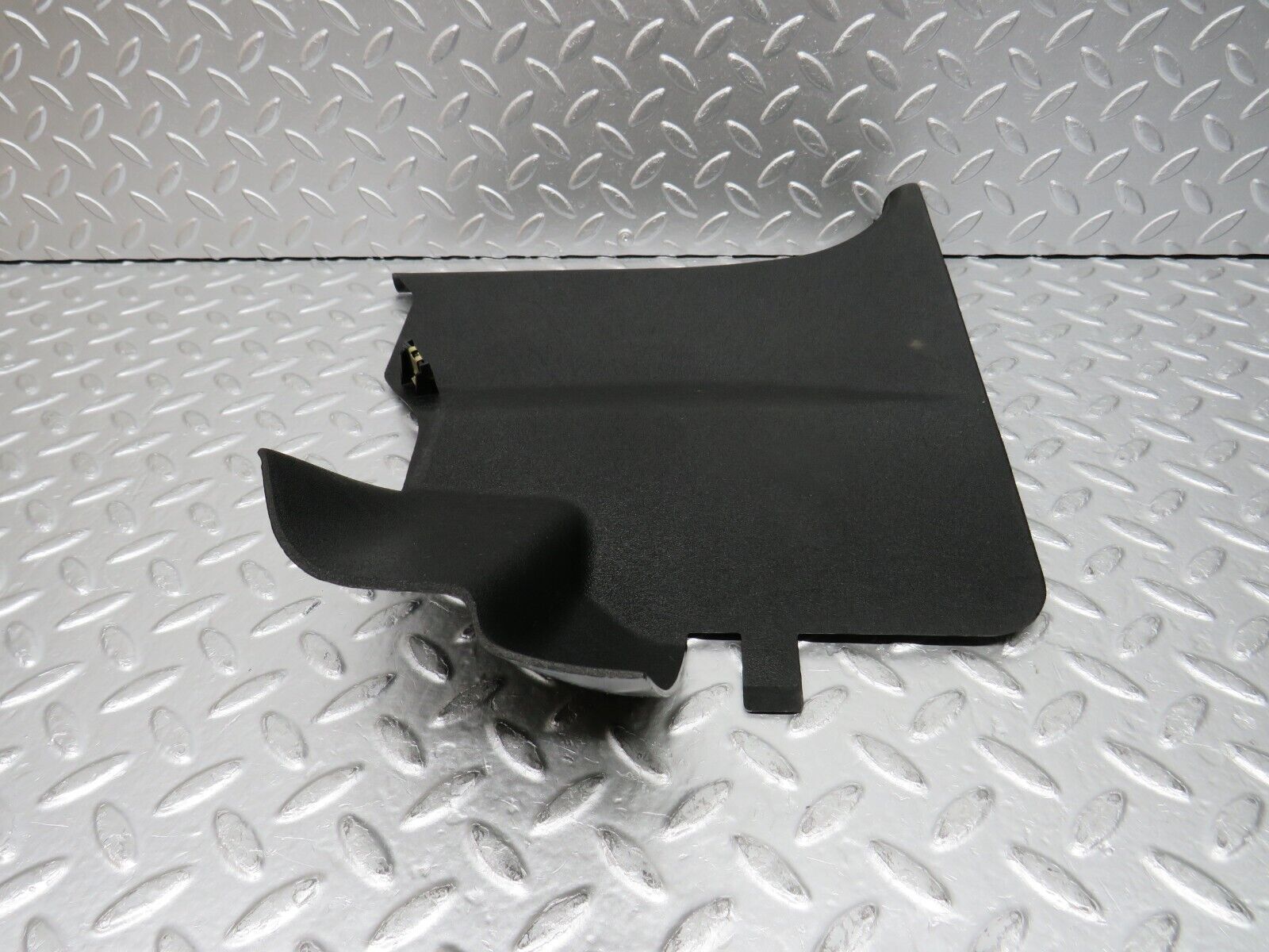 31665 Mercedes-Benz W201 190LE 1.8L Kick Panel Right Black 2016880606