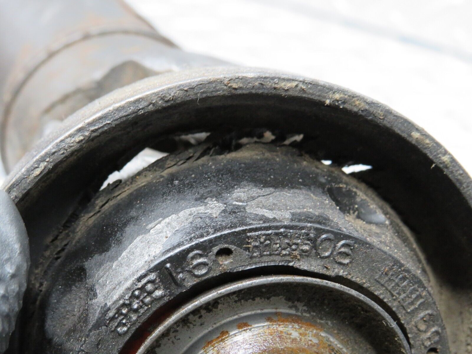 38666 Mercedes-Benz R129 280SL Coupe Cardan Shaft Prop Shaft 1244110215