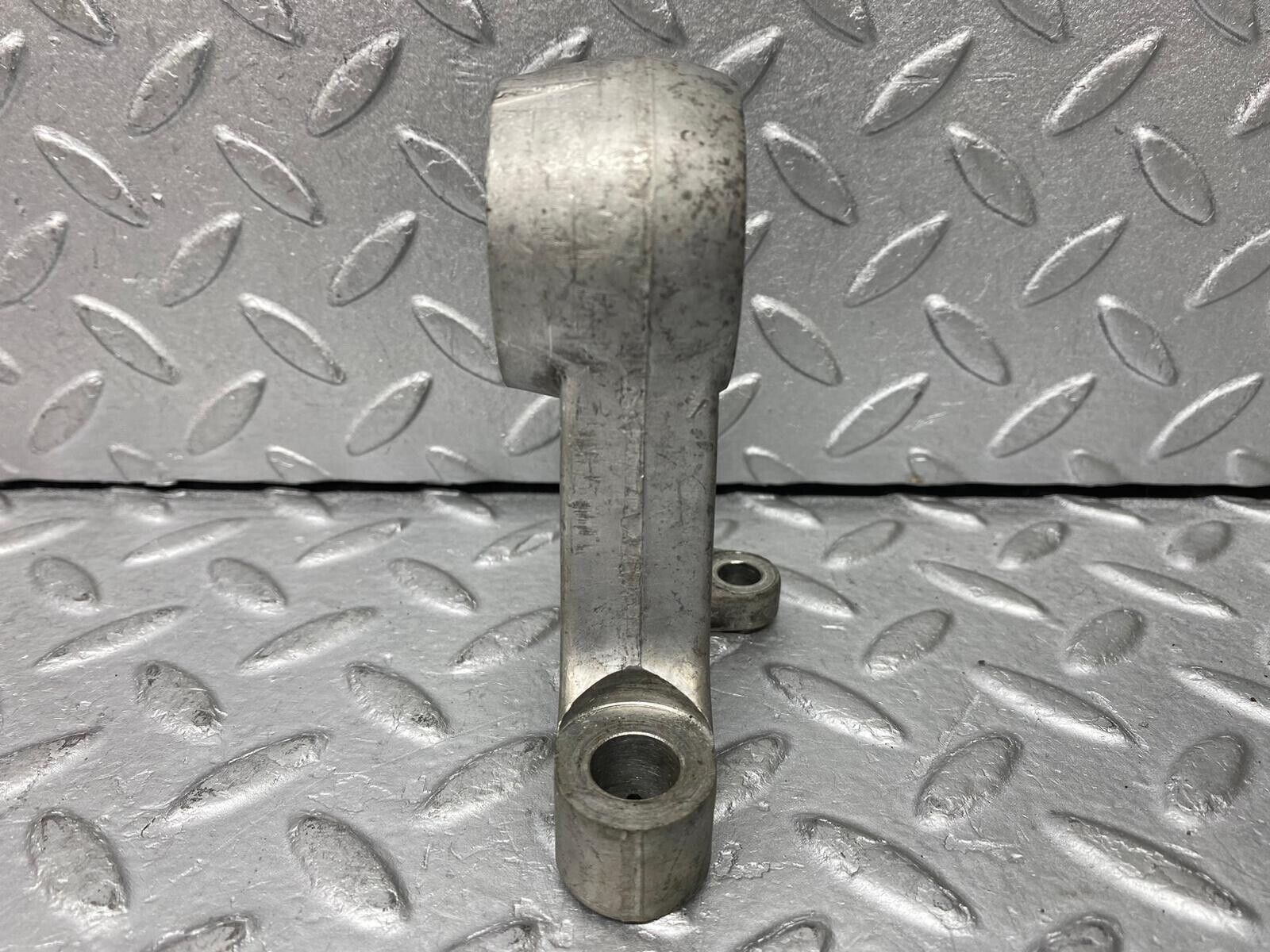 1711 Mercedes-Benz W105 219 PONTON Camshaft Tower Bearing 1800511510