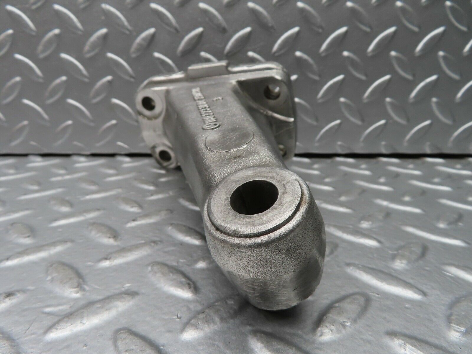 20921 Mercedes-Benz W114 250CE Coupe Engine Mount Bracket Left Side 1802233804