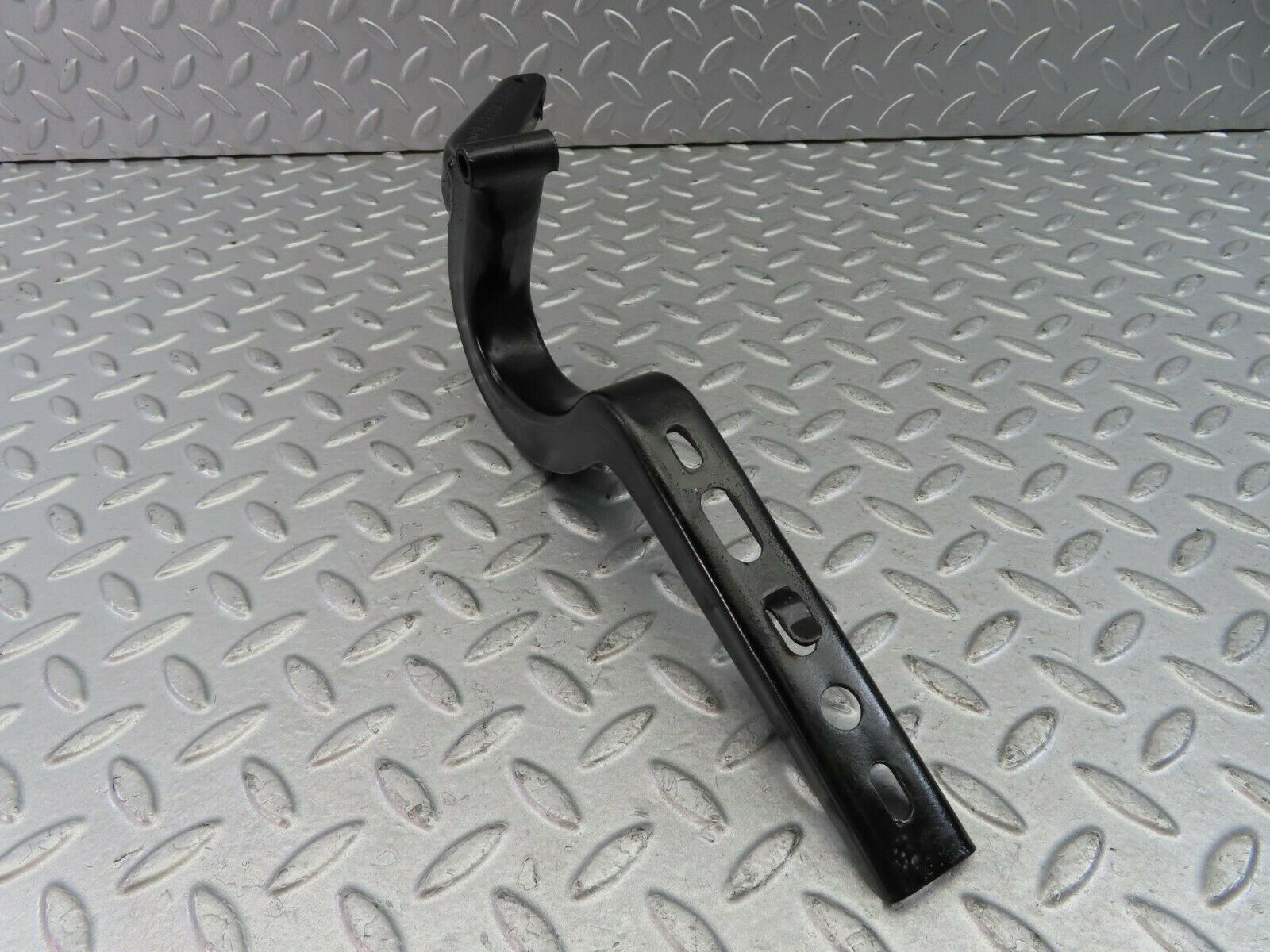 9694 Mercedes-Benz C123 280CE Coupe Trunk Lid Hinge Right Side 1237500287