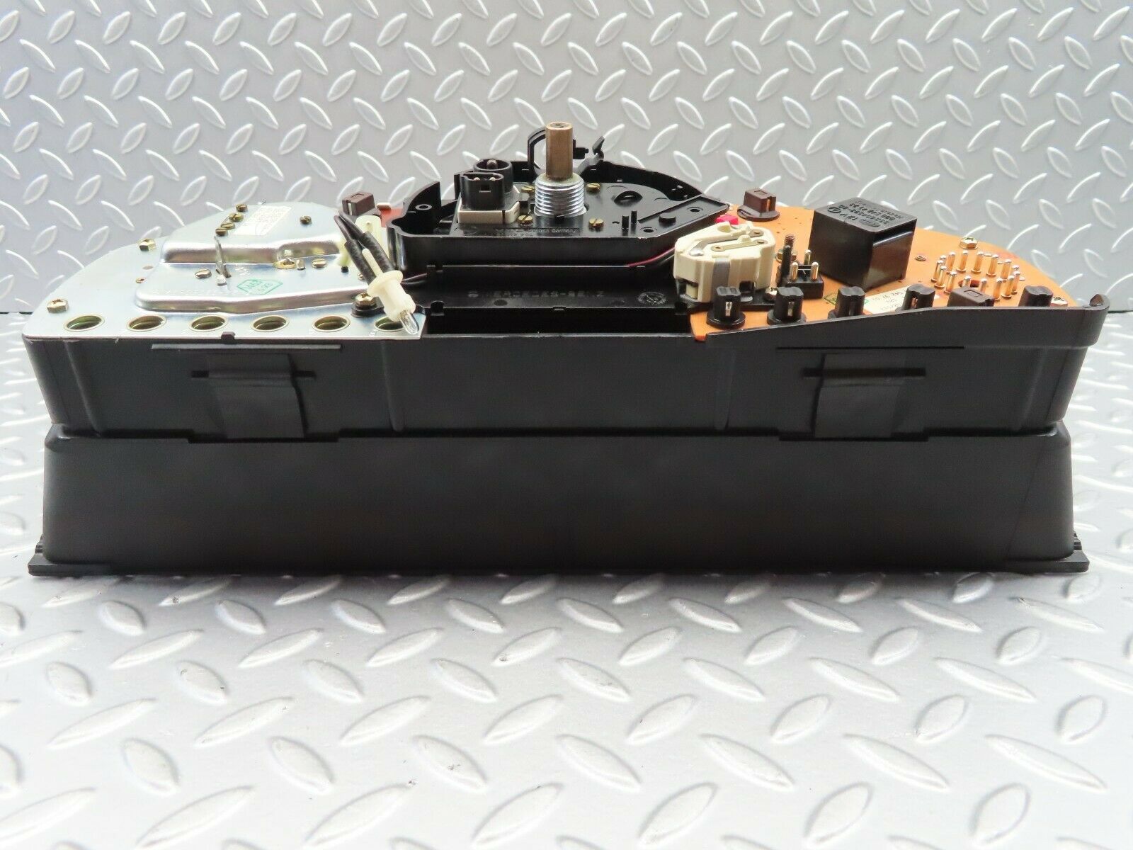 6558 Mercedes-Benz S124 E220 Wagon Instrument Cluster 1244401347