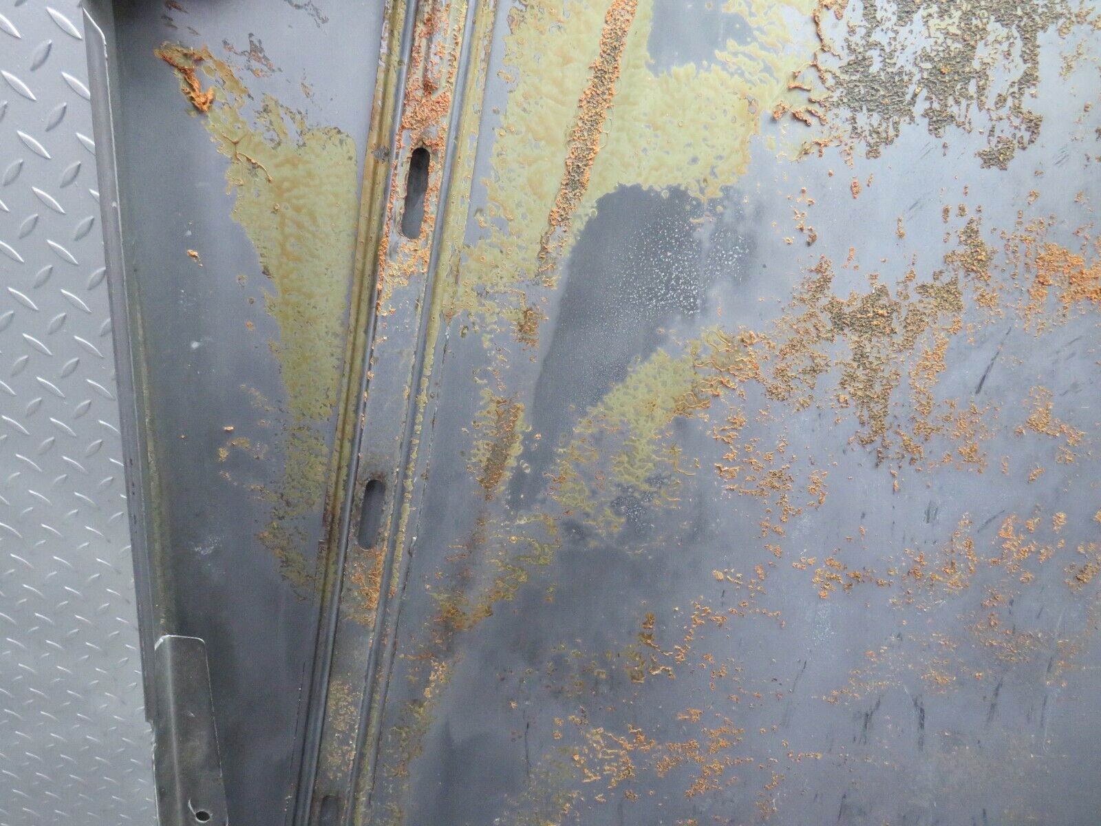 32628 Mercedes-Benz S124 300TE Wagon Bonnet