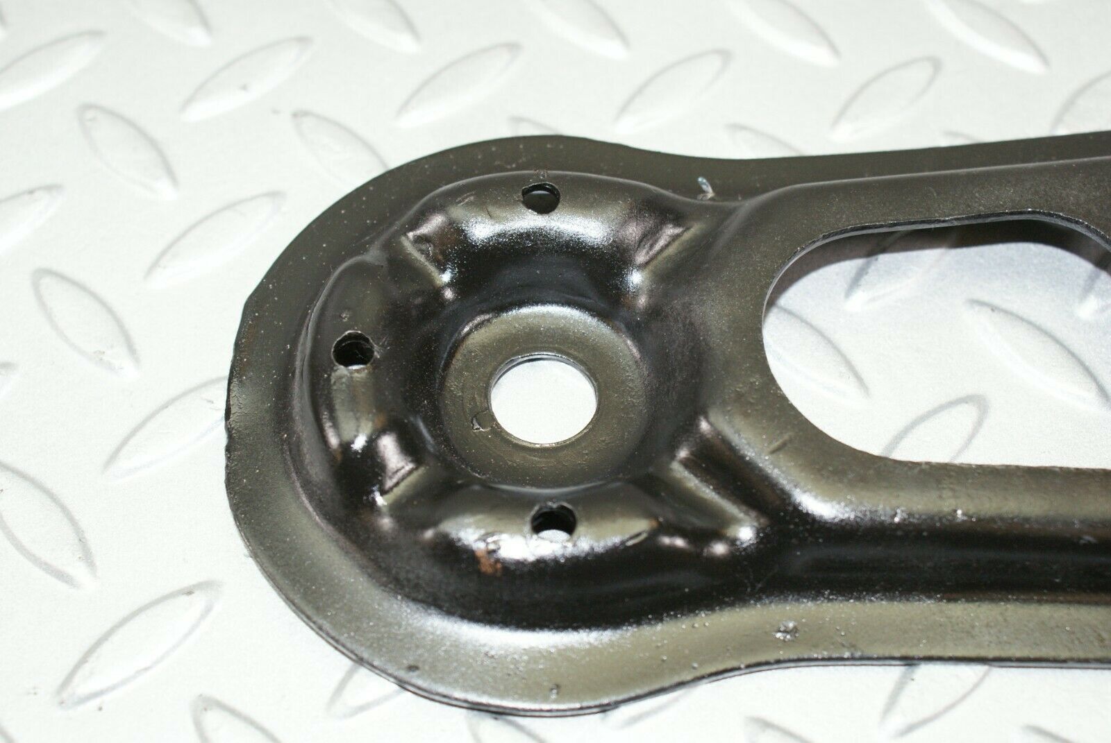 3207 Mercedes-Benz W115 220D Rear Suspension Axle Mounting Bracket