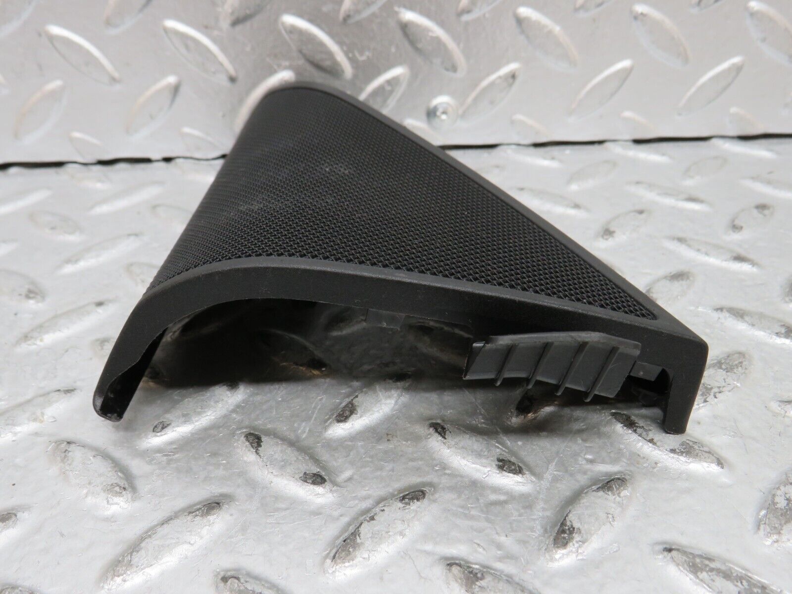 29092 Mercedes-Benz C124 320CE Coupe Front Left Door Speaker Cover 2047203948