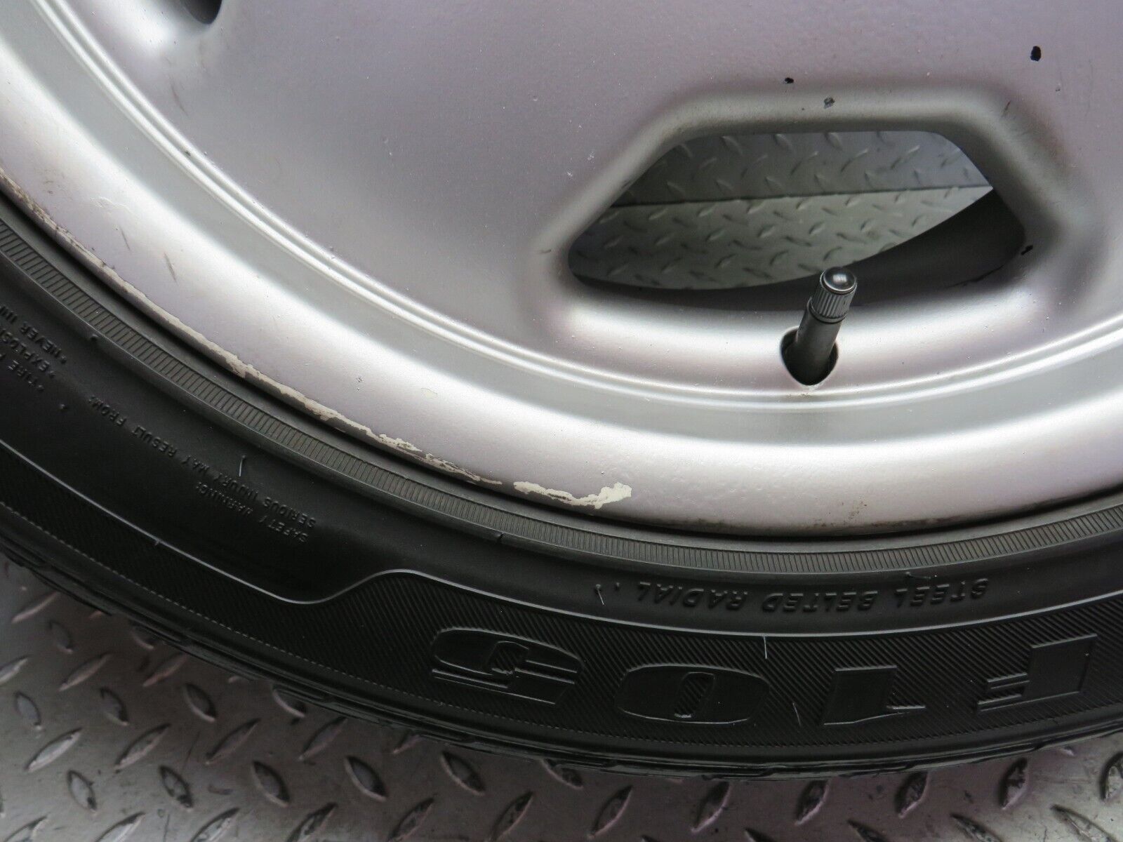 38022 Mercedes-Benz C126 Alloy Wheel Set 8Jx18 H2 ET37