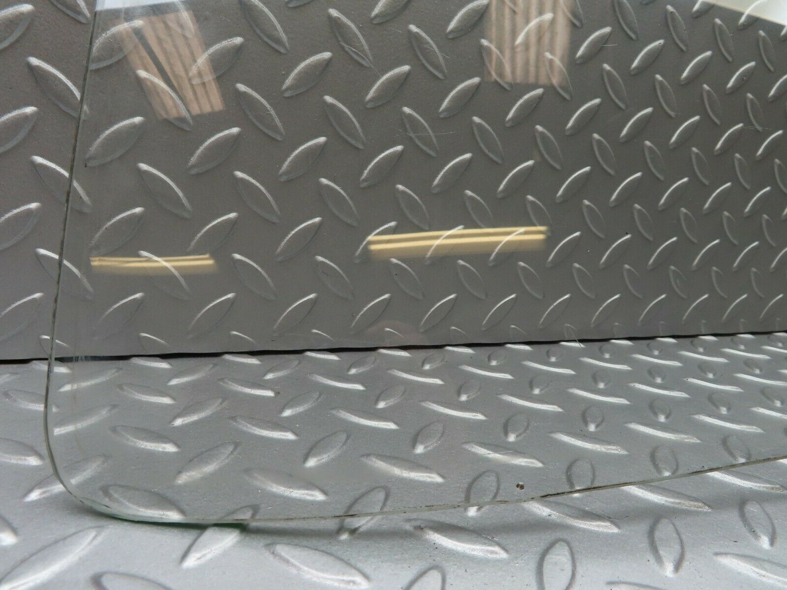 3511 Mercedes-Benz W120 PONTON Rear Windscreen