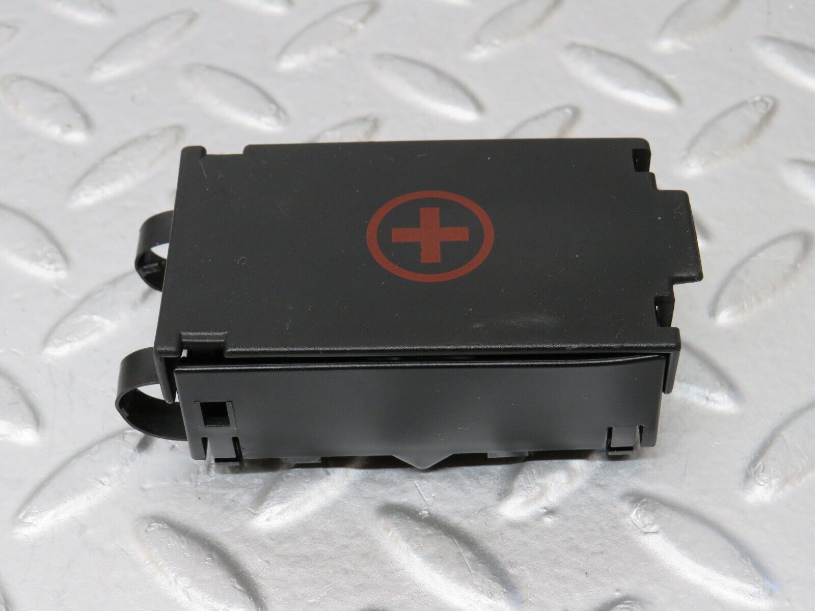 35073 Mercedes-Benz W210 320E Battery Positive Terminal Cover Lid 2105451303