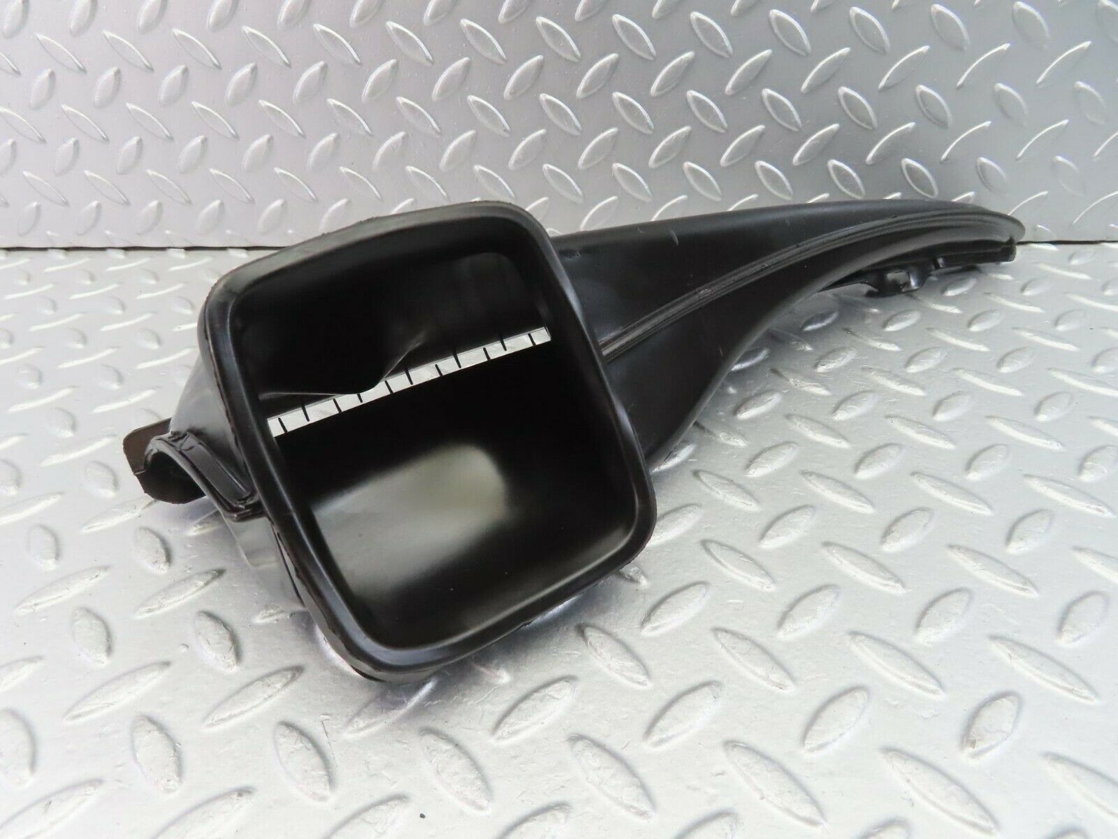 9986 Mercedes-Benz C123 230CE Coupe Air Duct Vent Left Side 1238300119