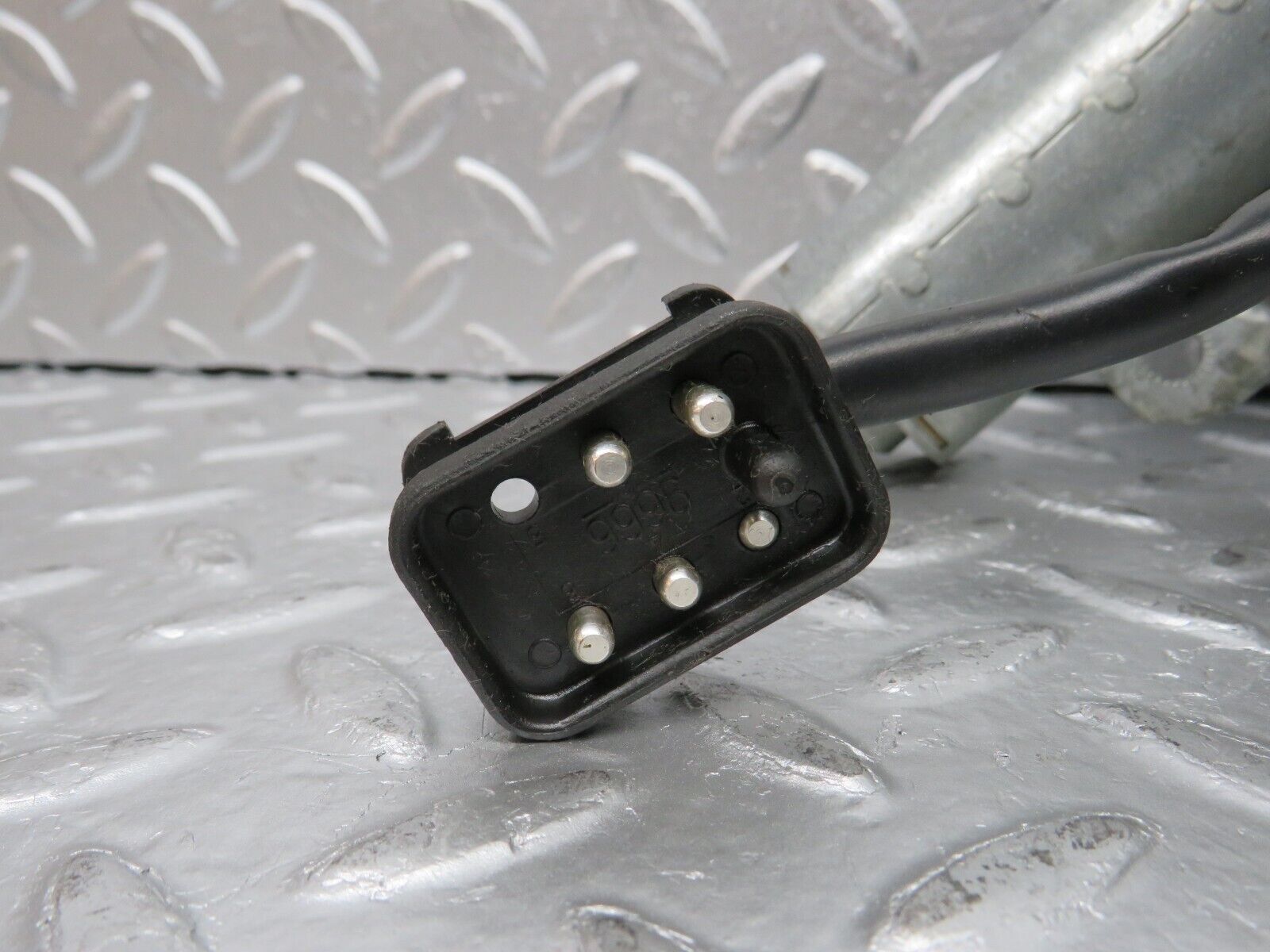 31470 Mercedes-Benz S124 220TE Wagon Rear Wiper Motor 1248201242