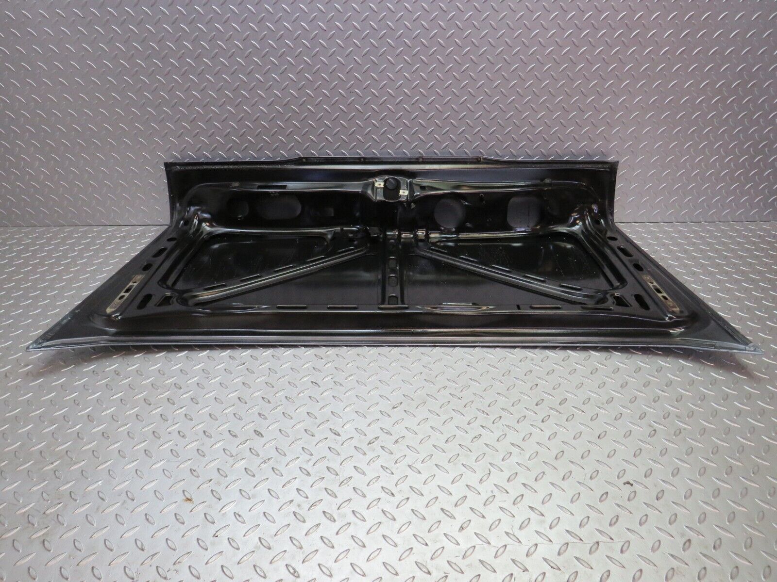 25230 Mercedes-Benz W201 190D Boot Lid Trunk Door