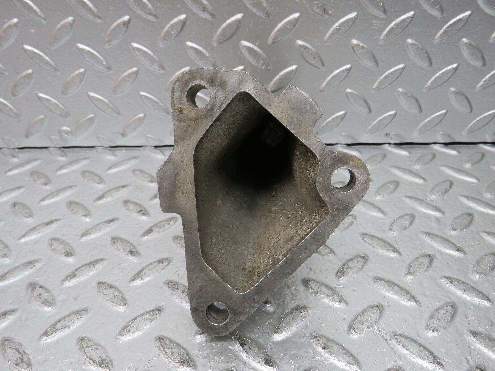 29883 Mercedes-Benz W123 230E Engine Mount Bracket Right Side 1022230304