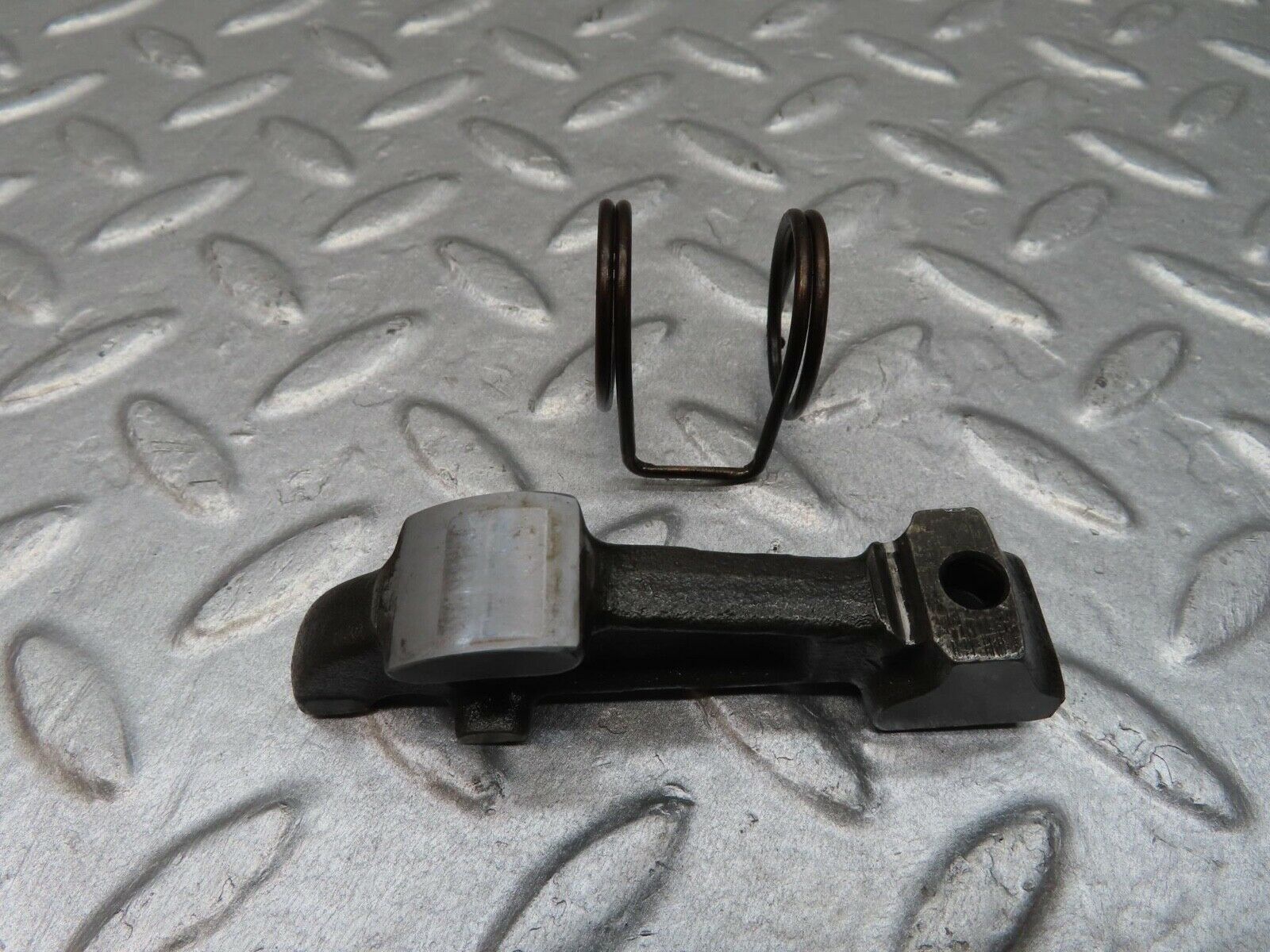 12869 Mercedes-Benz W111 220SE Valve Rocker Arm With Retaining Spring