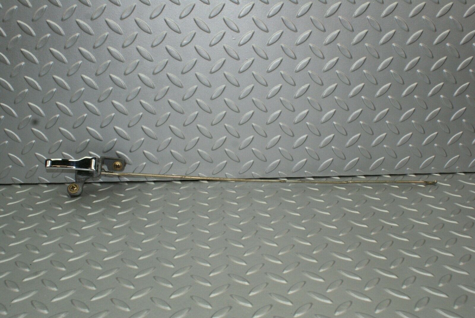 2642 Mercedes-Benz W116 350SE Chrome Door Handle Right 1157660219