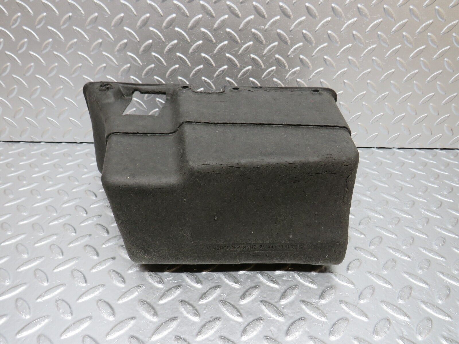 31343 Mercedes-Benz S124 220TE Wagon Glove Box 1246800191