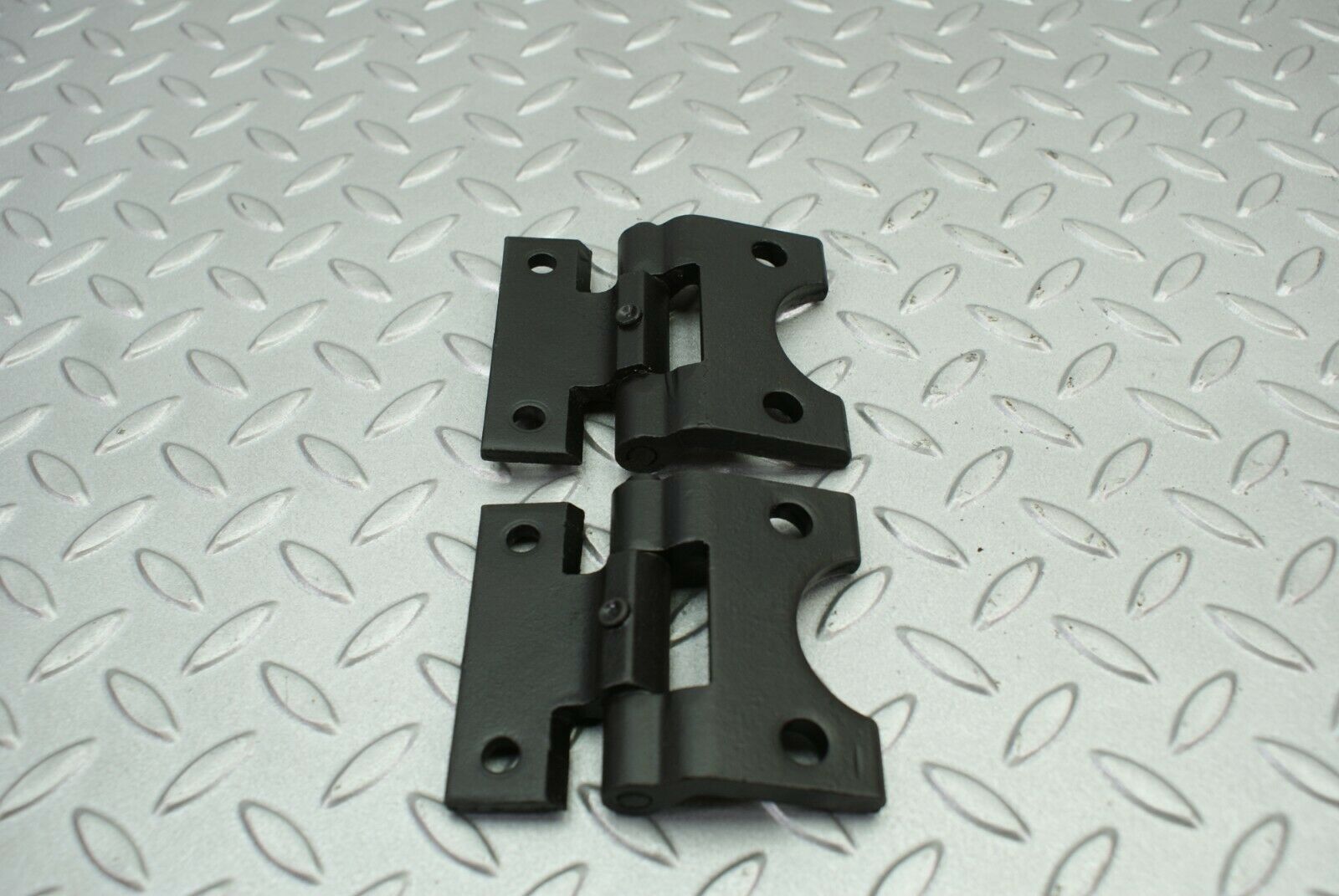 2558 Mercedes-Benz W116 350SE Door Hinges Front Left