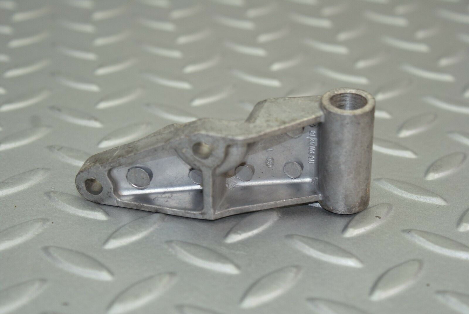 2684 Mercedes-Benz W116 350SE Gas Pedal Accelerator Bracket Holder