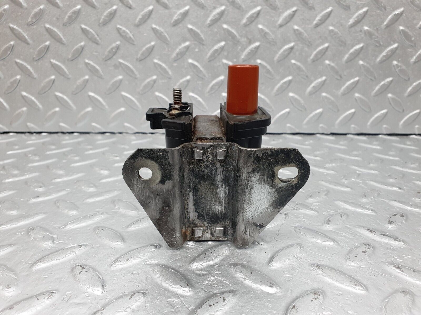 40917 Mercedes-Benz W126 300SE Ignition Coil 0001584803
