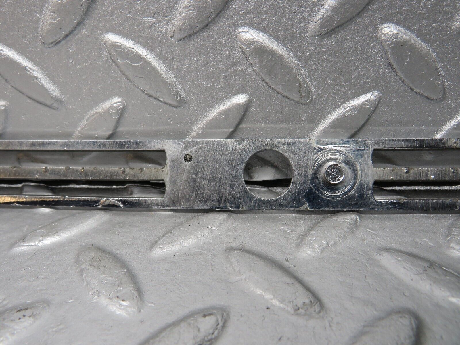 40252 Mercedes-Benz W110 230 Dash Centre Heater Control Chrome