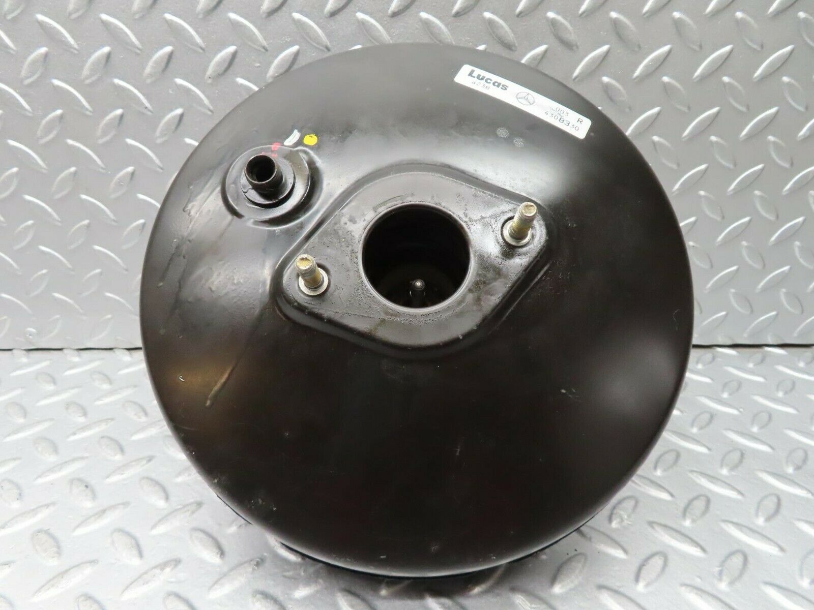 16299 Mercedes-Benz W124 260E Brake Booster Lucas 4308330