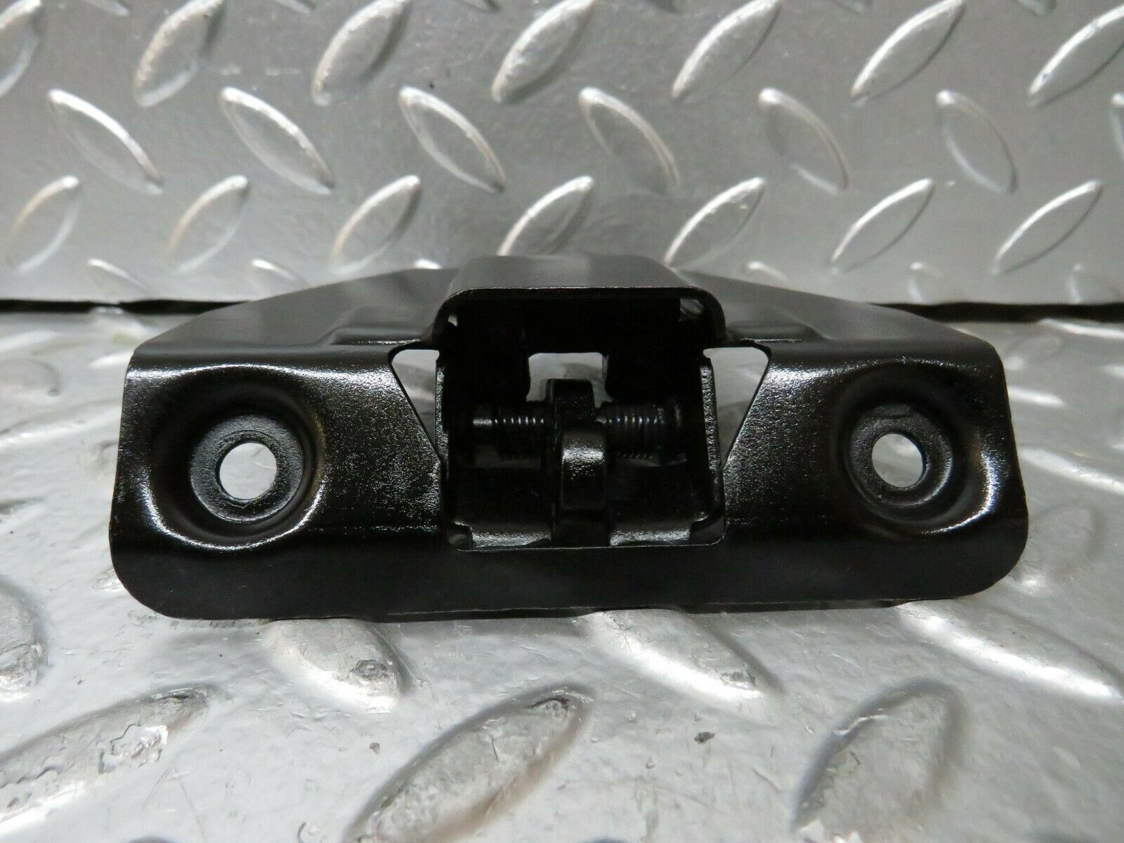 23837 Mercedes-Benz C107 450SLC Coupe Trunk Boot Lock Latch 1137500285