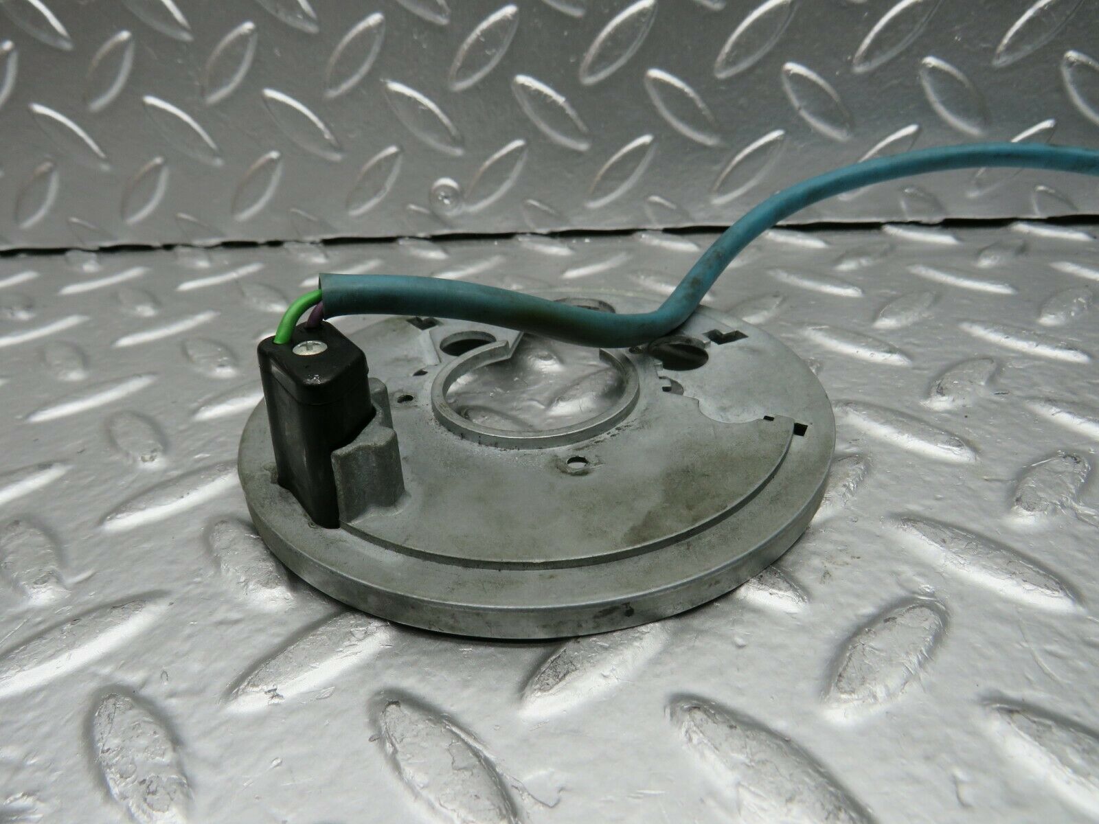 22486 Mercedes-Benz C124 E220 Coupe Steering Wheel Contact Plate 1244620597