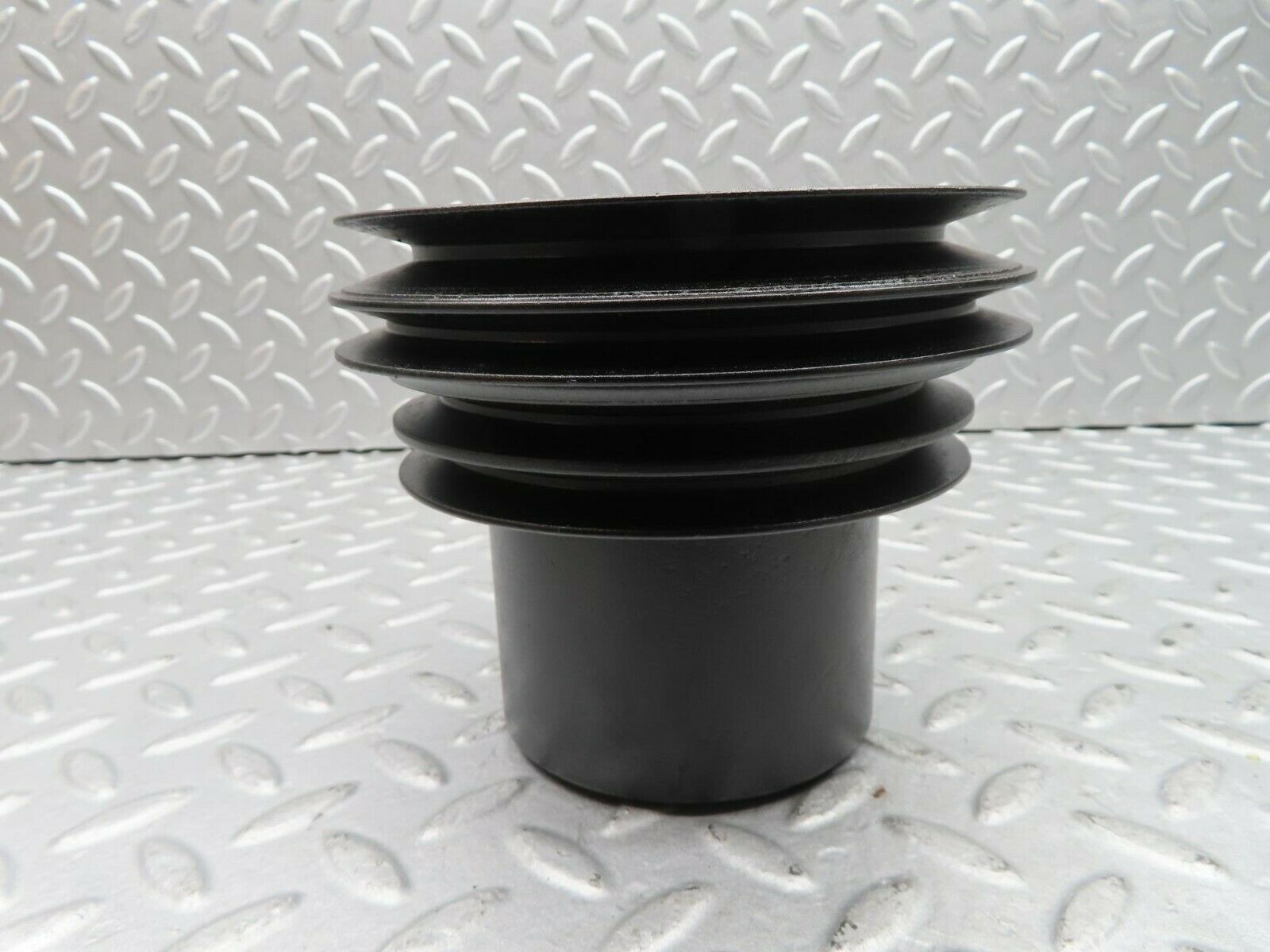 16633 Mercedes-Benz C107 380SLC Crankshaft Pulley