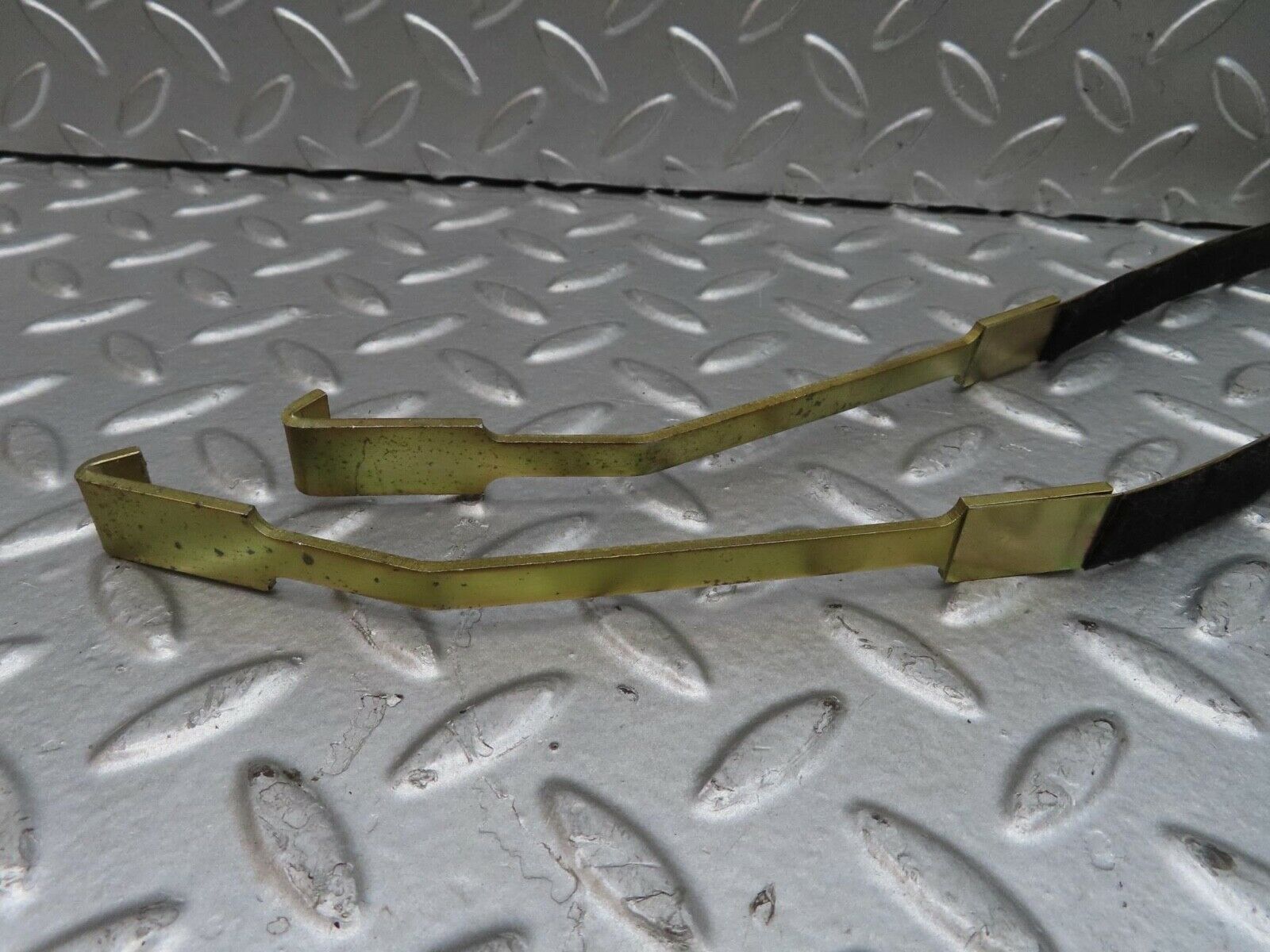 15869 Mercedes-Benz W123 280E Heater Box Holder Strap