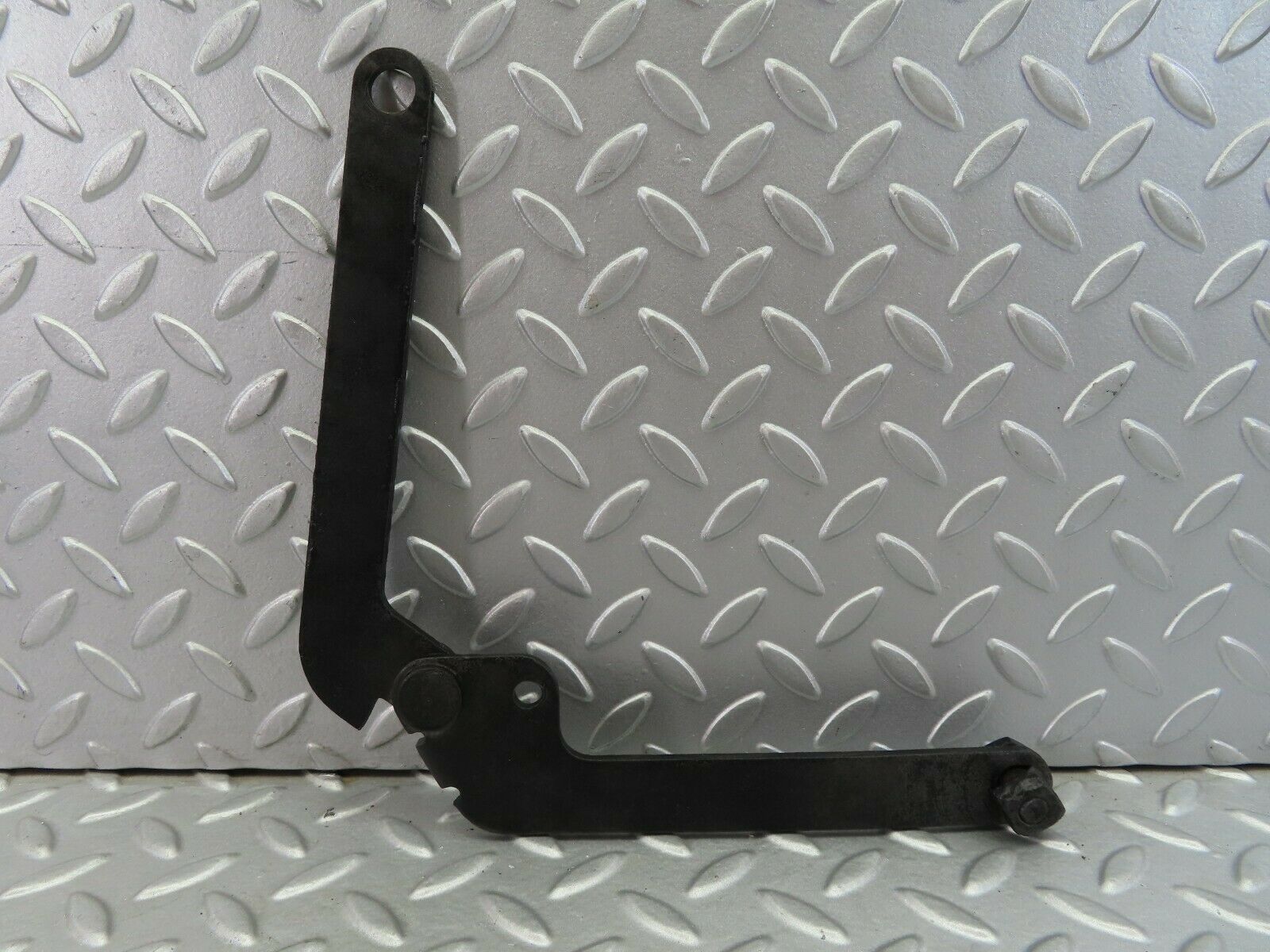 7356 Mercedes-Benz W116 450SE Bonnet Hinge Right Side