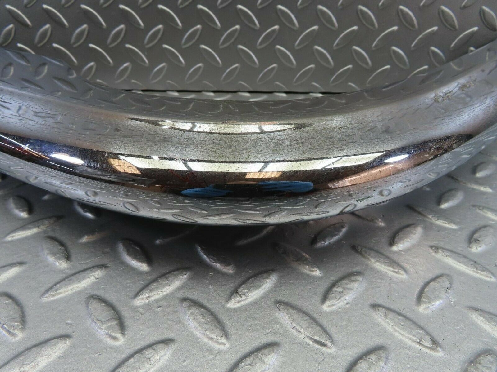 10611 Mercedes-Benz W111 Front Left Upper Bumper Corner