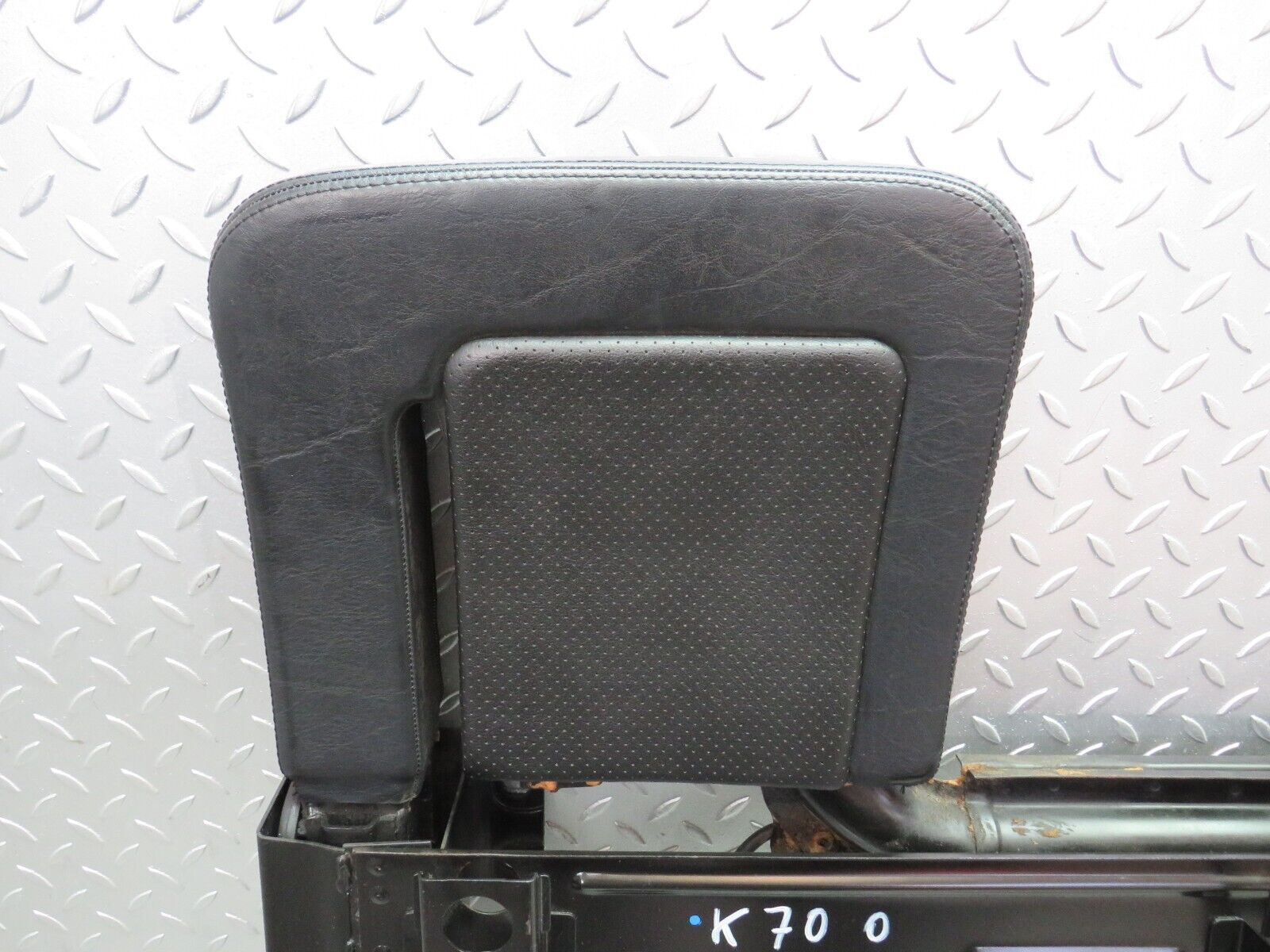 38181 Mercedes-Benz A124 320E Cabriolet Rear Headrest Complete Mechanism 1248600632 1248601032