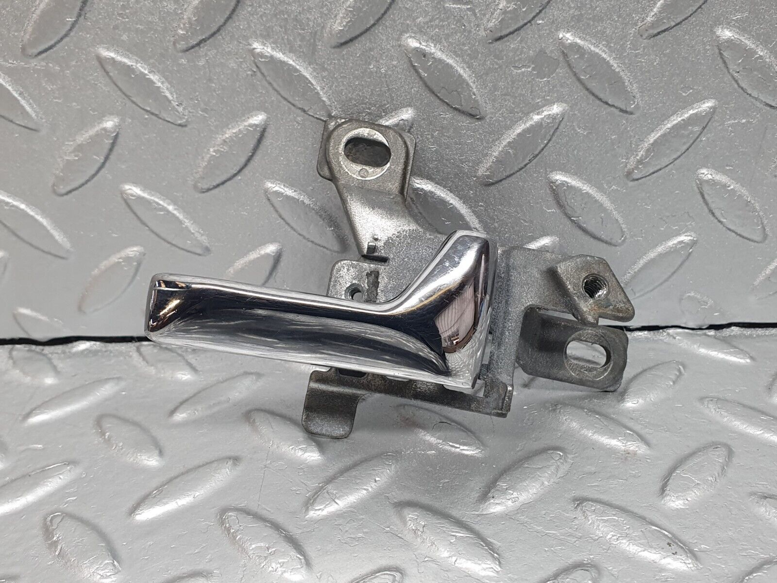 40900 Mercedes-Benz W126 300SE Right Interior Door Handle