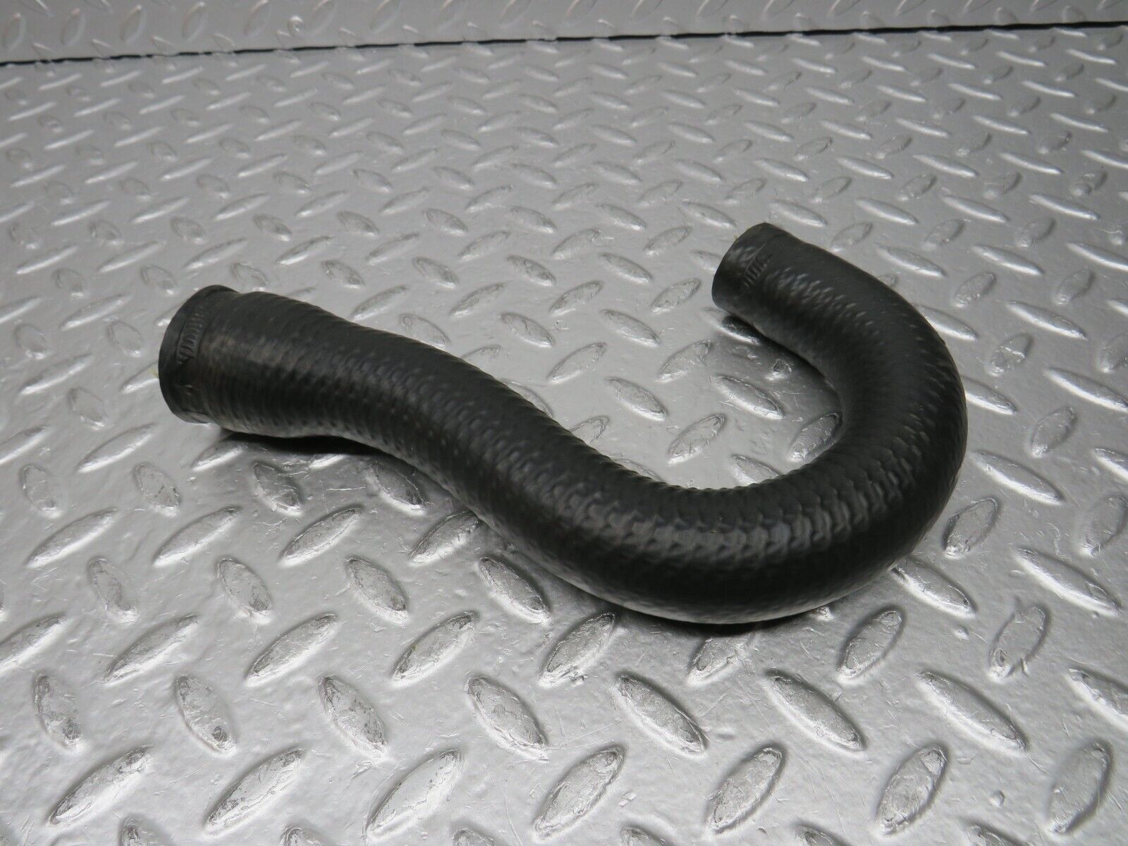 30722 Mercedes-Benz W201 190E 2.0L Water Hose Pipe
