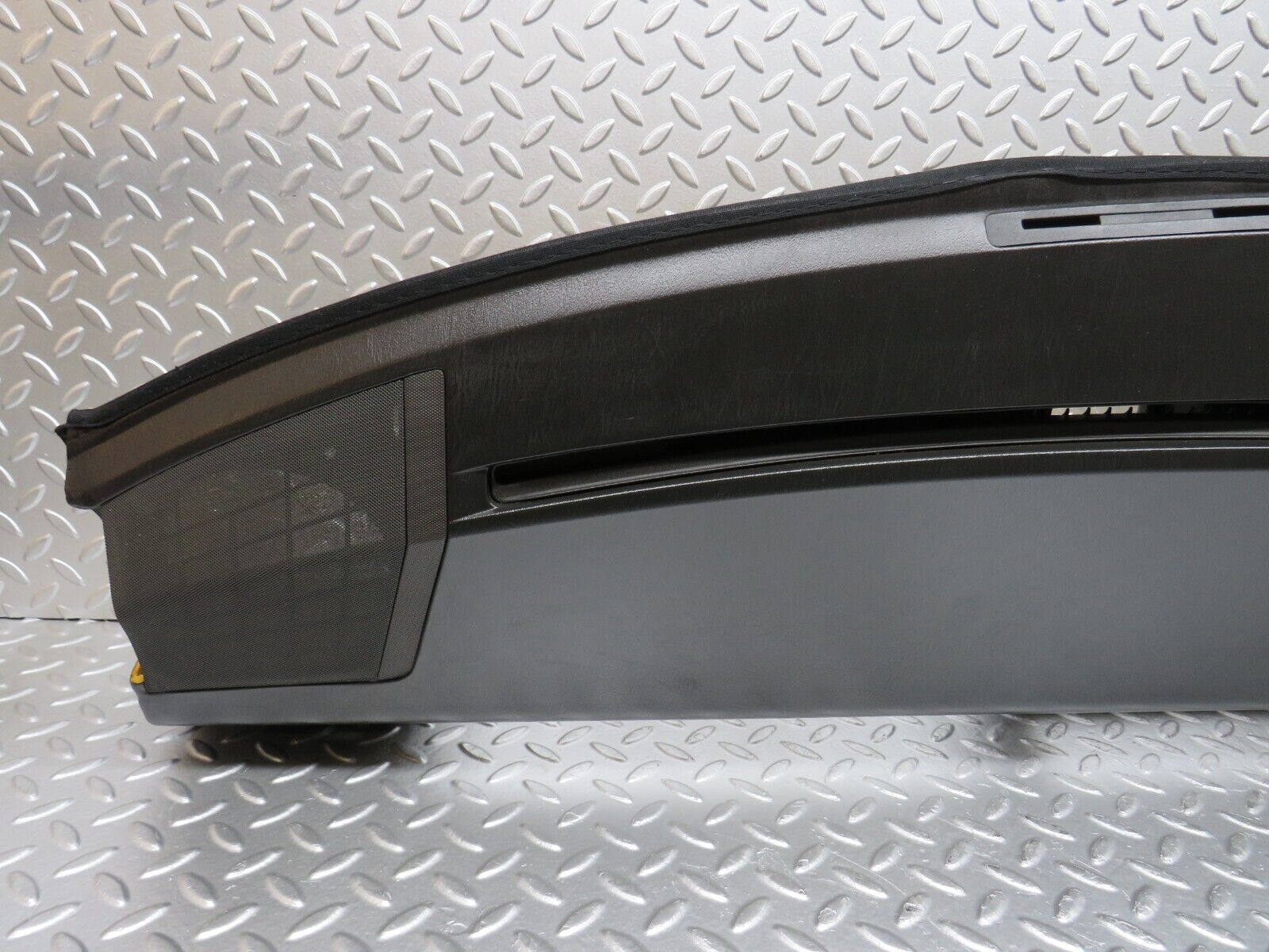 29294 Mercedes-Benz W124 230E Dashboard Brown