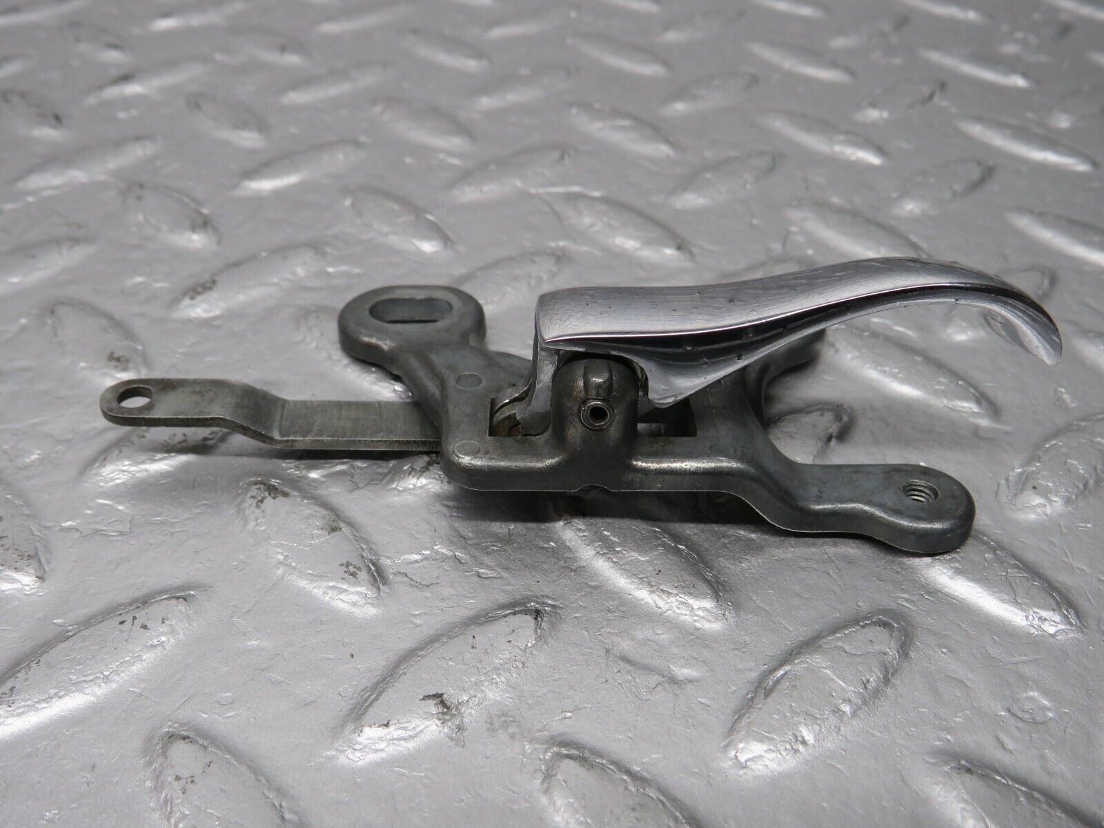 40253 Mercedes-Benz W110 230 Right Interior Door Handle Chrome 1107660419