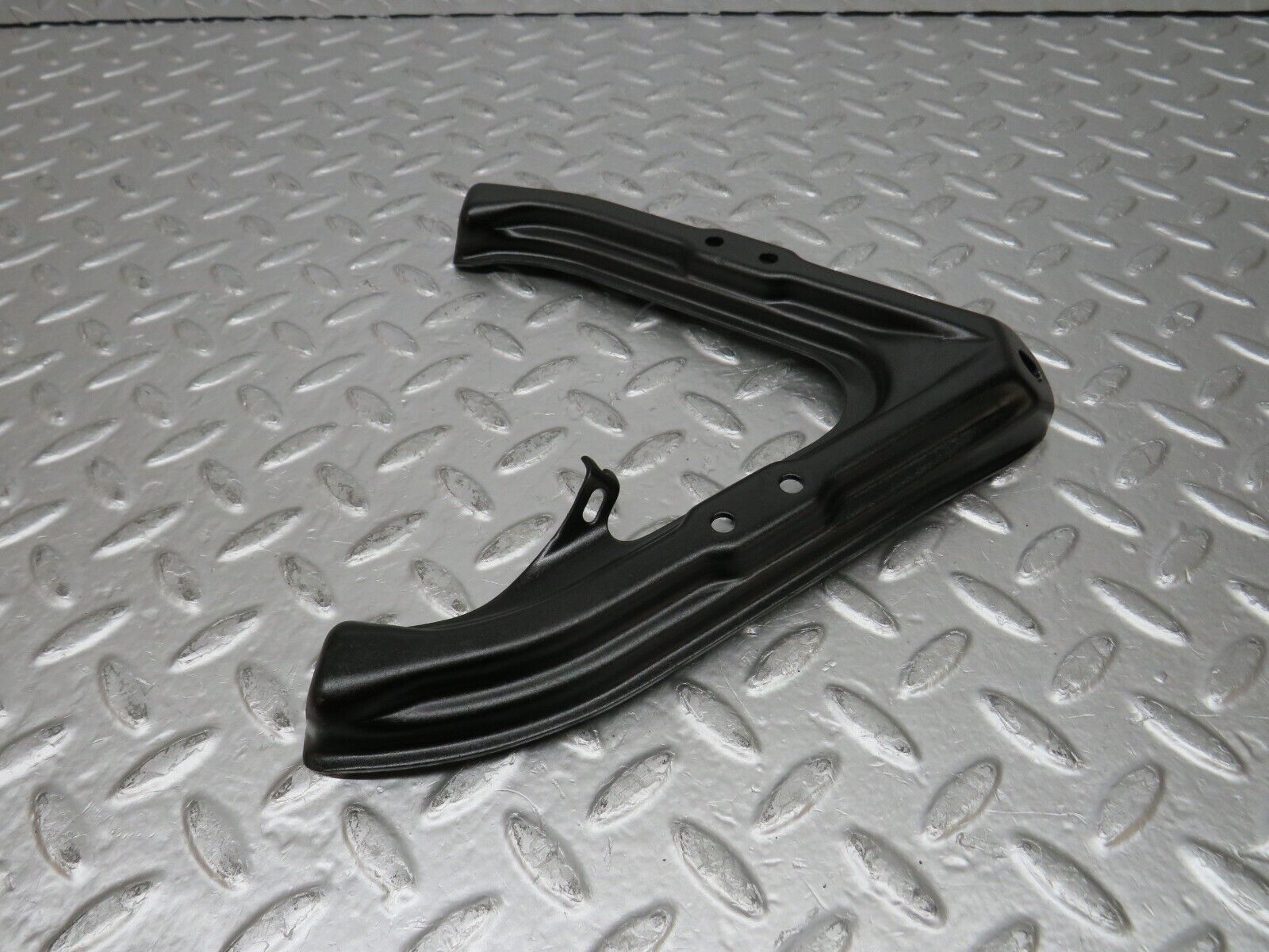 30543 Mercedes-Benz W124 230E Air Intake Manifold Bracket