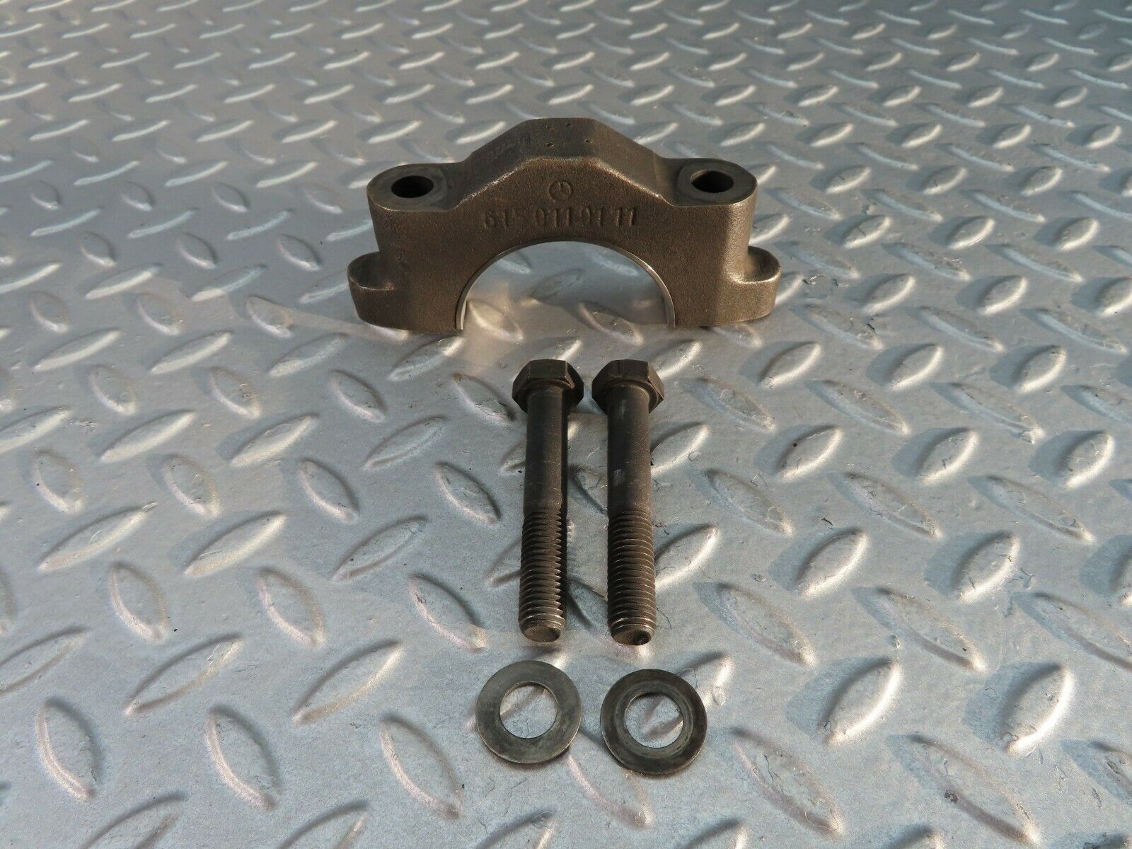 8027 Mercedes-Benz W115 220D Crankshaft Bearing Holder Block 6150110111