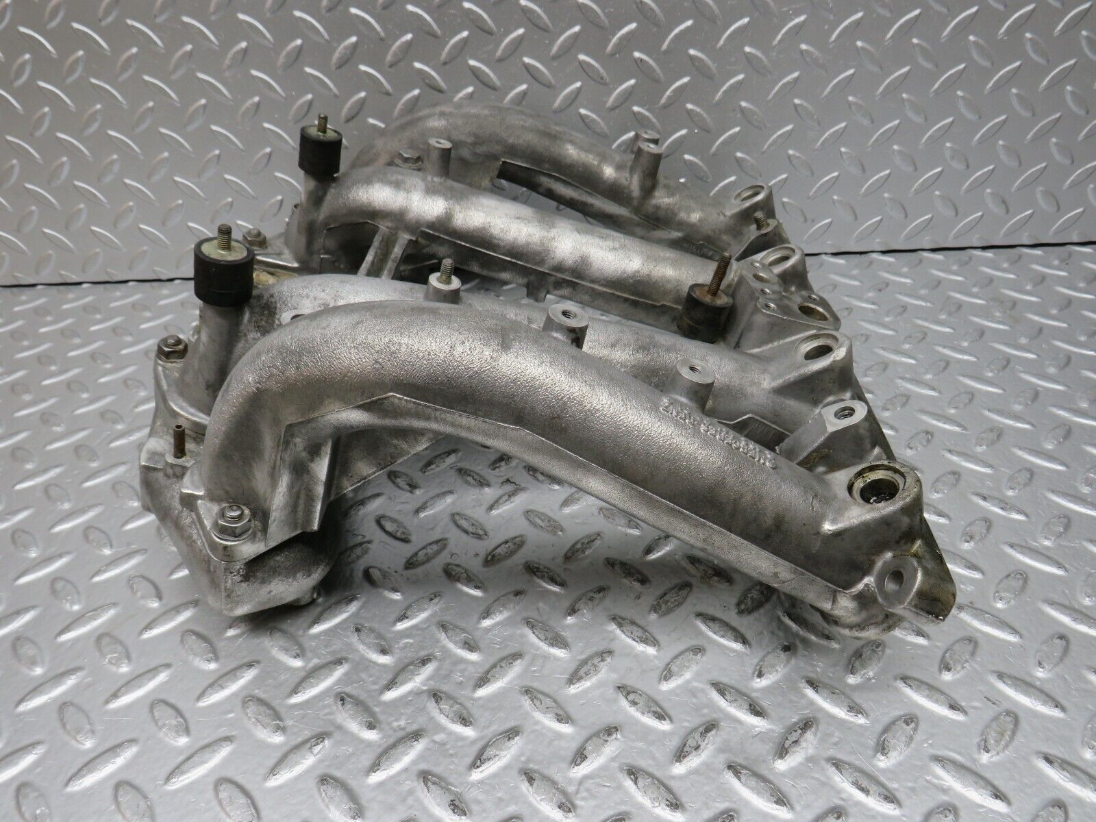 32091 Mercedes-Benz W123 230E Intake Manifold 1021410301