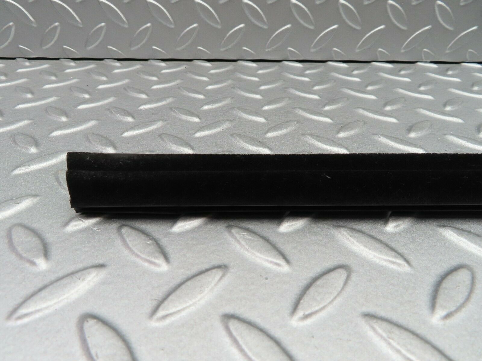 5271 Mercedes-Benz W124 230E Inner Window Weatherstrip Seal Front Right