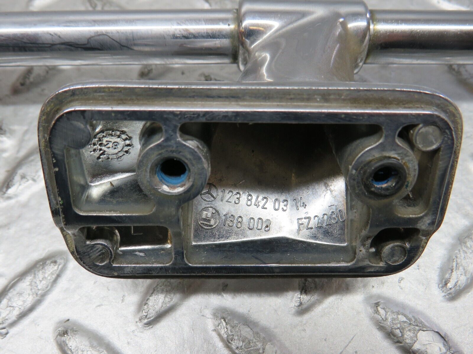 28226 Mercedes-Benz S123 240D Wagon Roof Rack Roof Chrome Bar Pair 1238420714