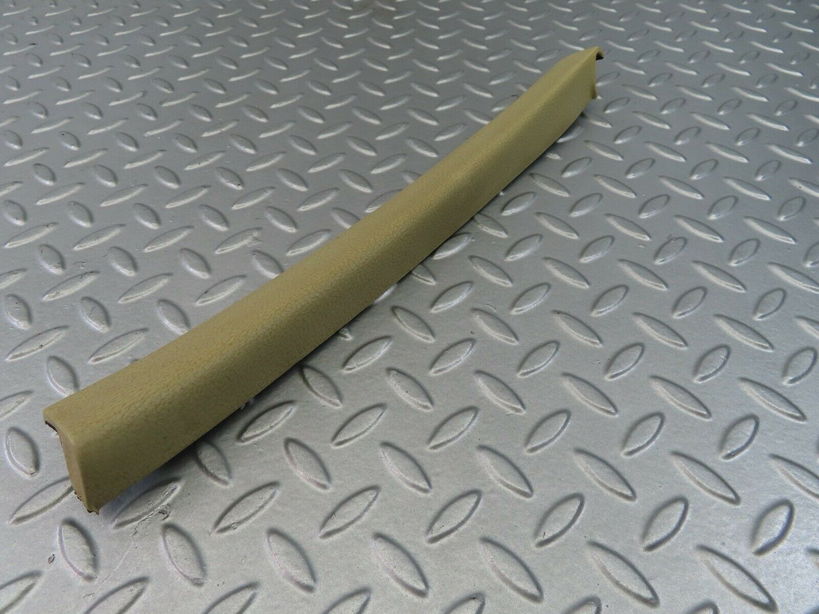 7233 Mercedes-Benz W116 450SE Rear Right Door Interior Trim